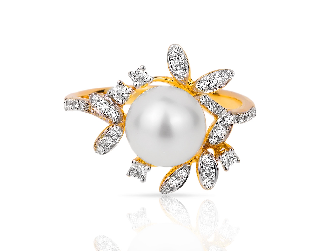 Золотое кольцо с жемчугом и бриллиантами 0.26ct 210318/15