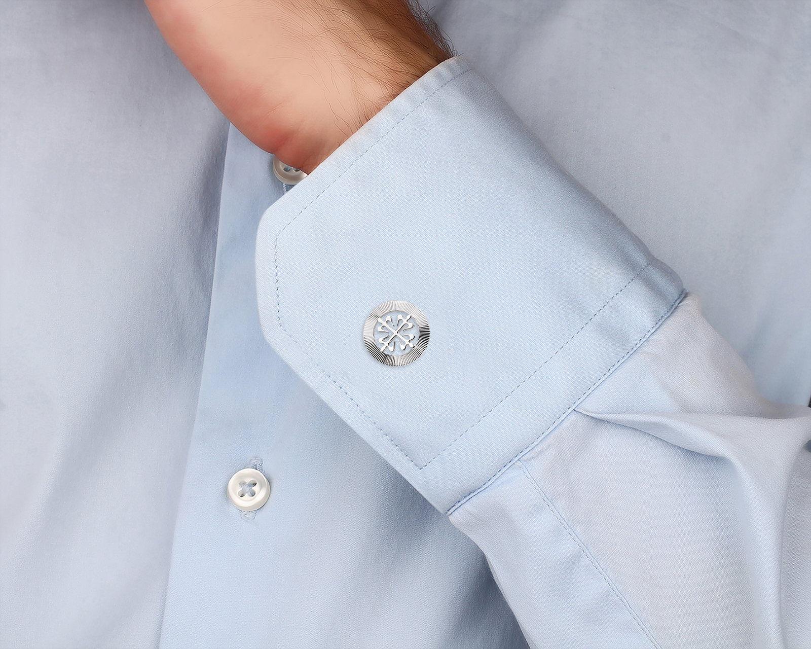 Оригинальные золотые запонки Patek Philippe Calatrava