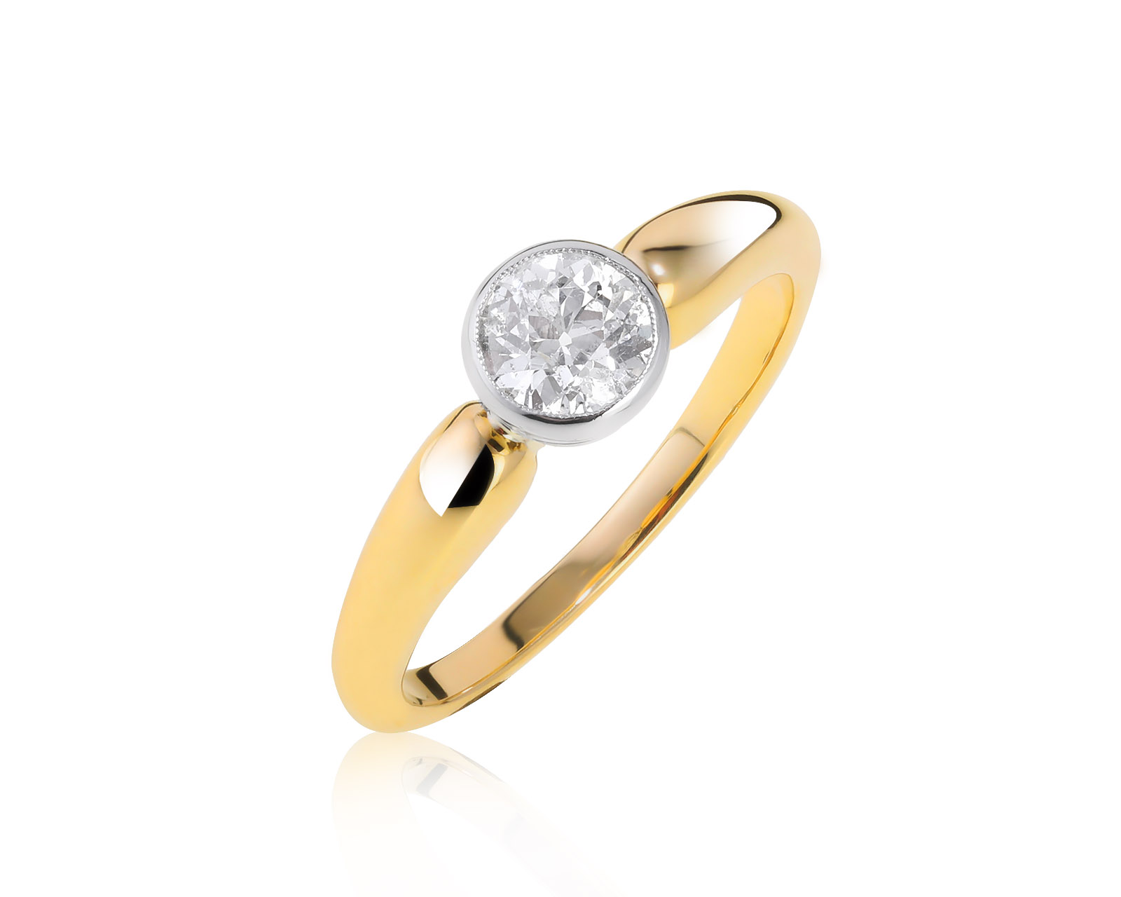 Нарядное золотое кольцо с бриллиантом 0.68ct