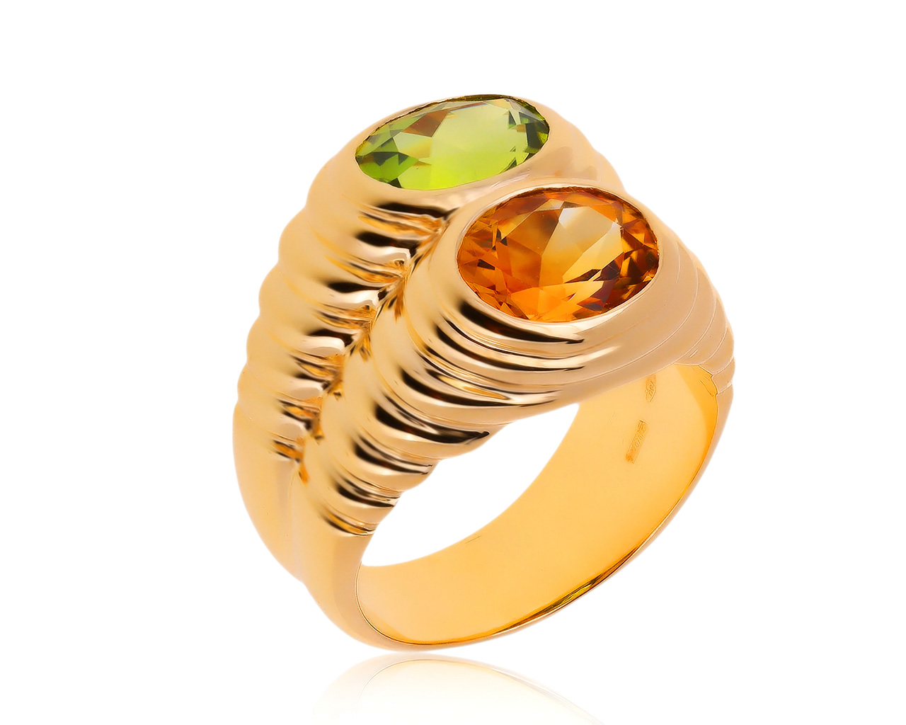 Оригинальное золотое кольцо с хризолитом 1.56ct Bvlgari