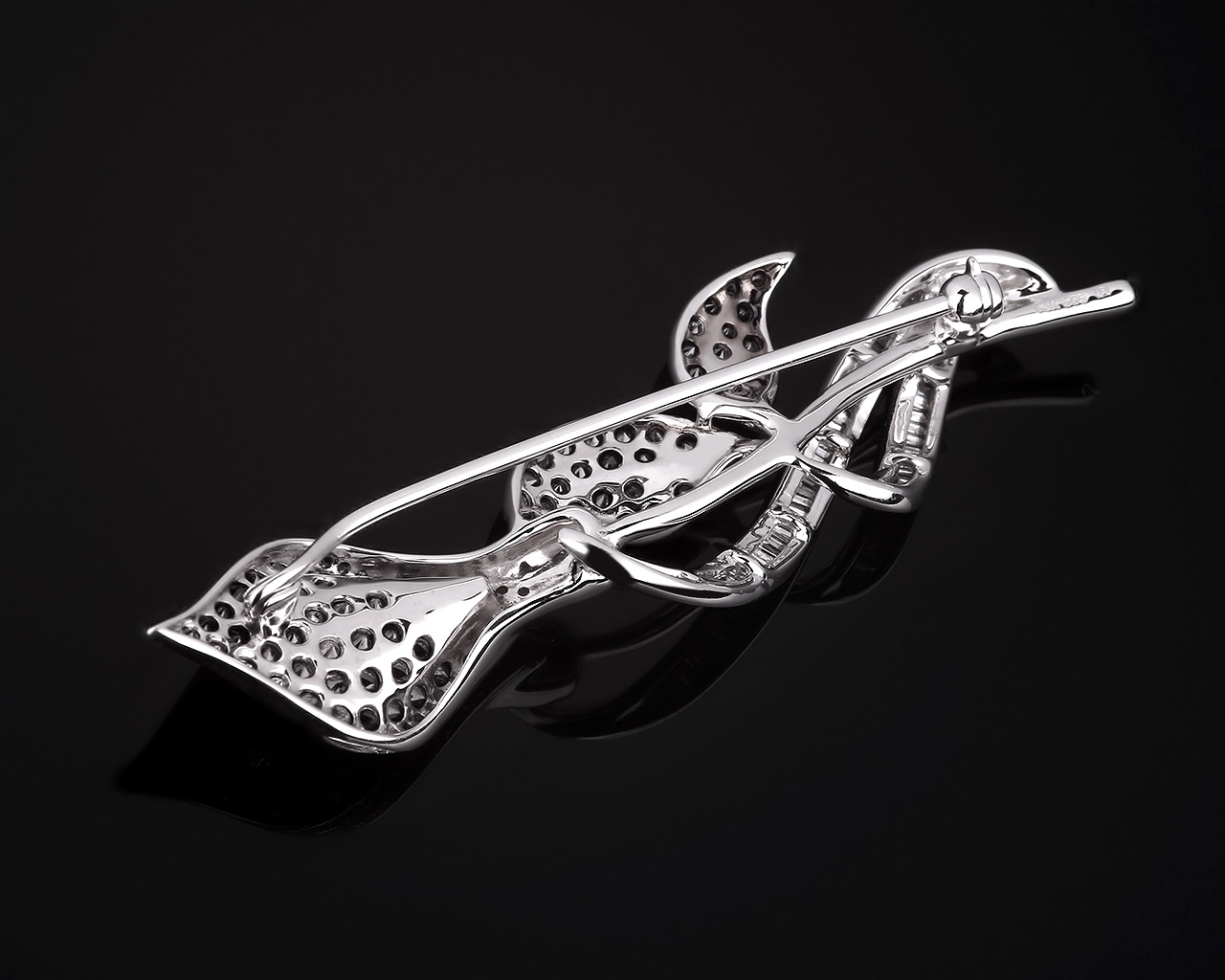 Роскошная золотая брошь с бриллиантами 2.14ct