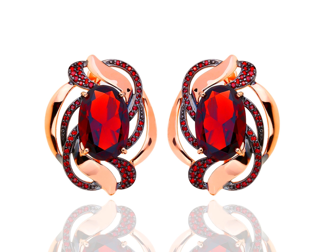 Прекрасные золотые серьги с гранатами 310718/18