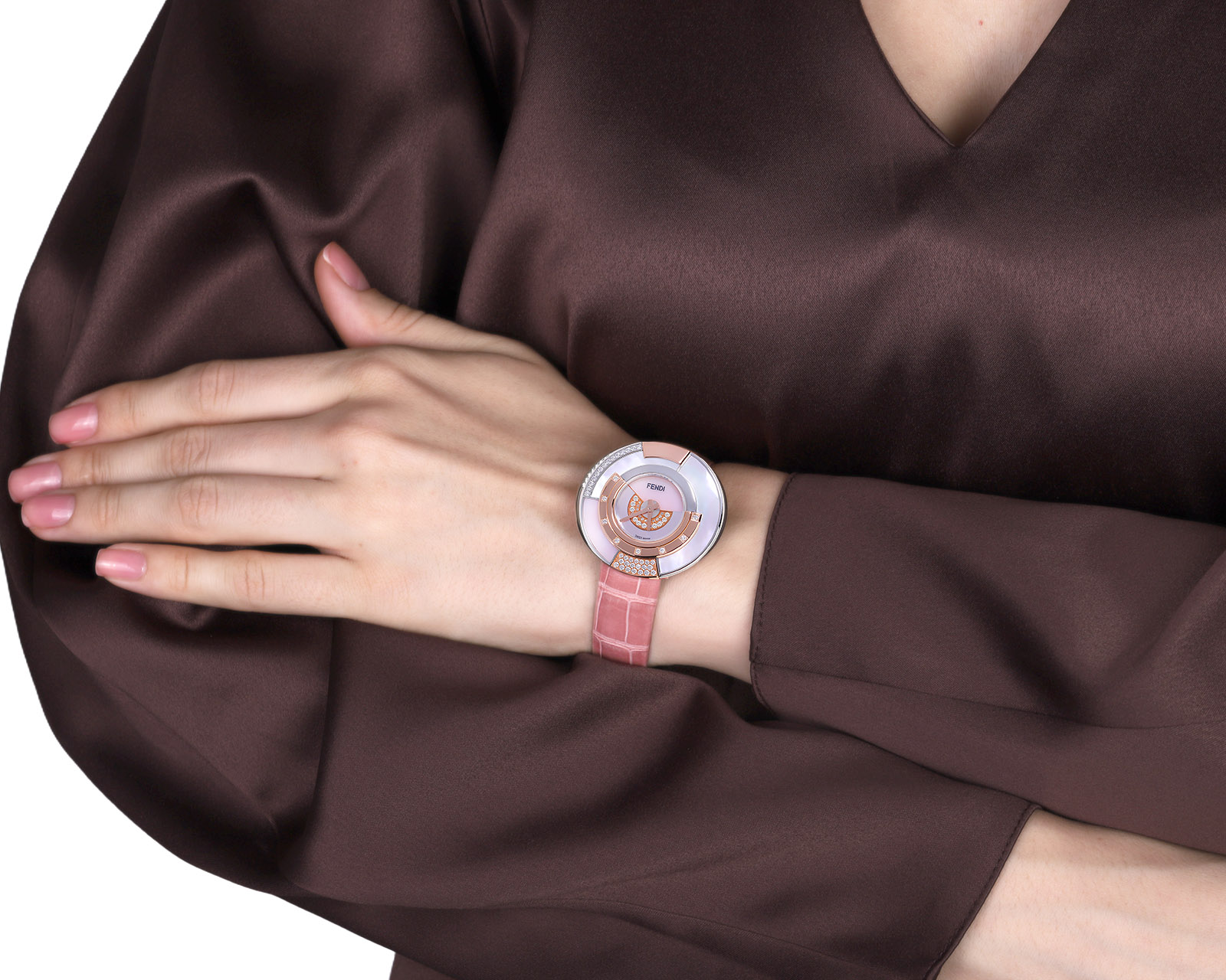 Оригинальное золотые часы с бриллиантами 0.49ct Fendi Policromia