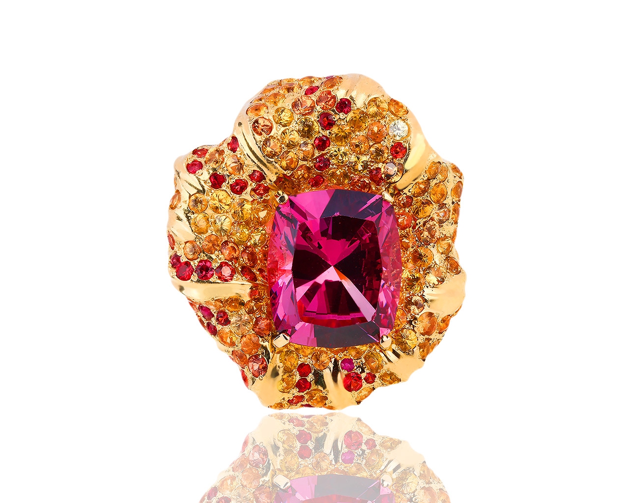 Золотое кольцо с сапфирами 3.20ct и розовой шпинелью 10.33ct 081018/8 Золотое кольцо с сапфирами 3.20ct и розовой шпинелью 10.33ct 081018/8
