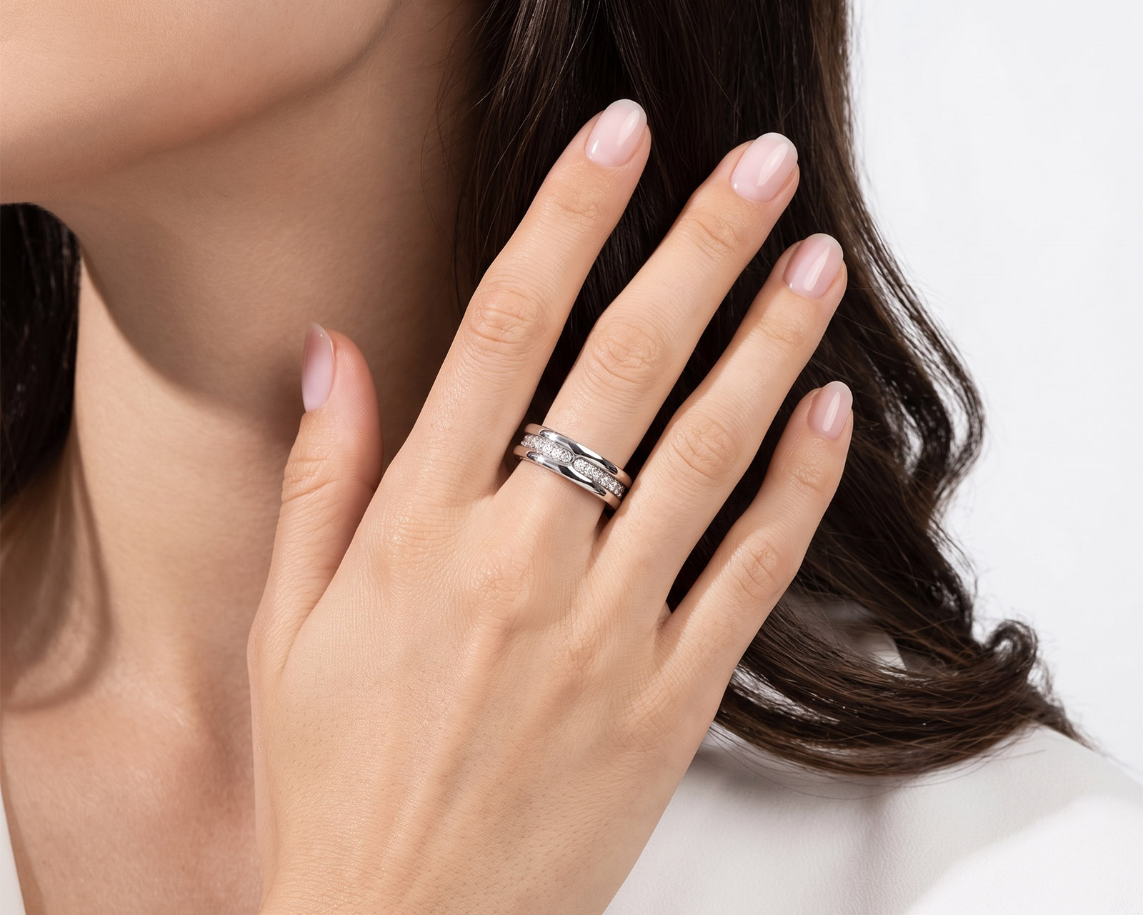 Оригинальное золотое кольцо с бриллиантами 0.51ct Bvlgari В.Zero1