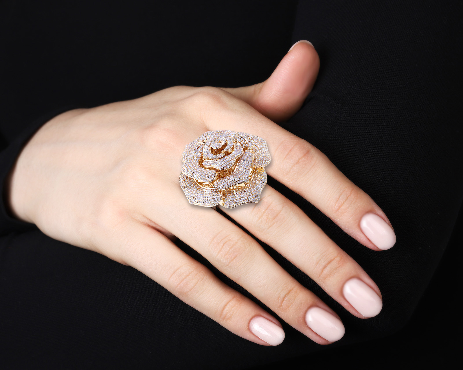 Превосходное золотое кольцо с бриллиантами 3.19ct