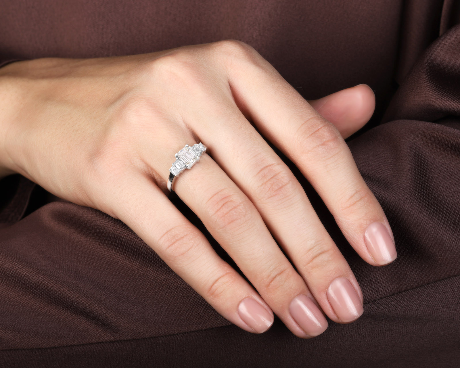 Платиновое кольцо с бриллиантами 1.40ct