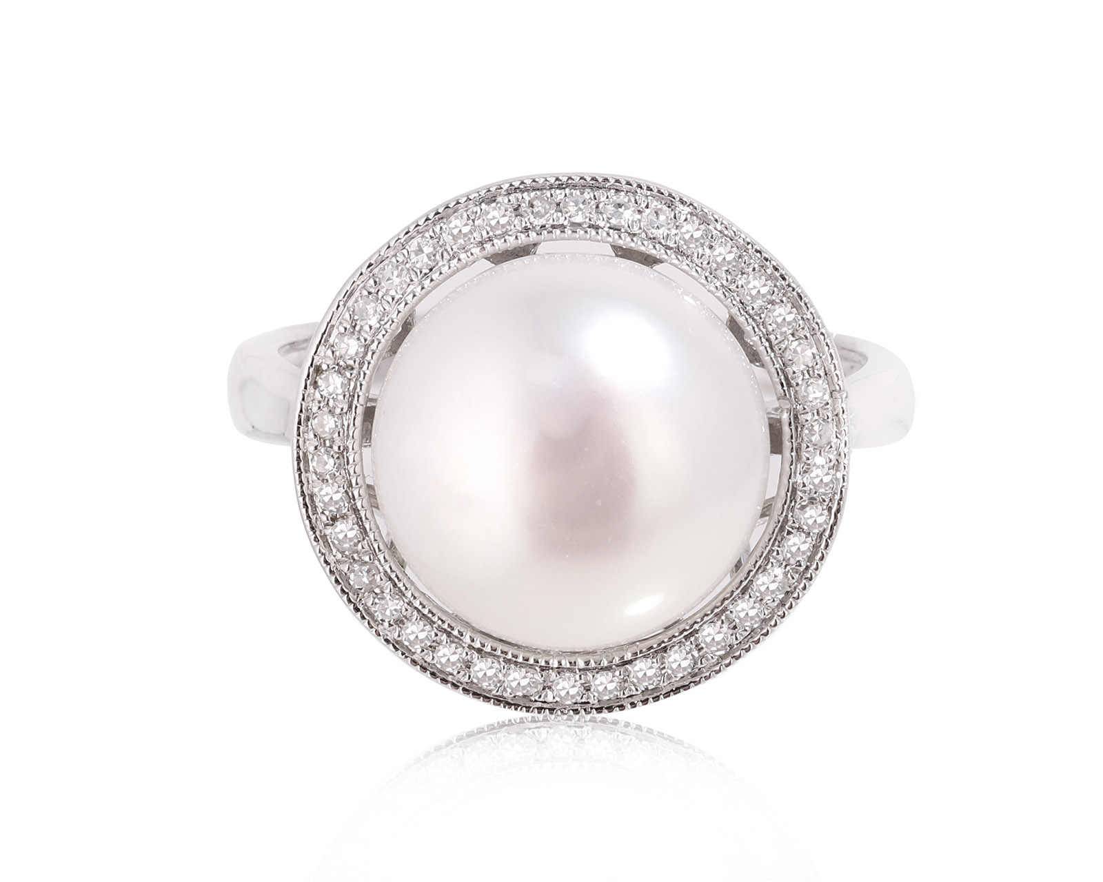 Золотое кольцо с жемчугом и бриллиантами 0.11ct