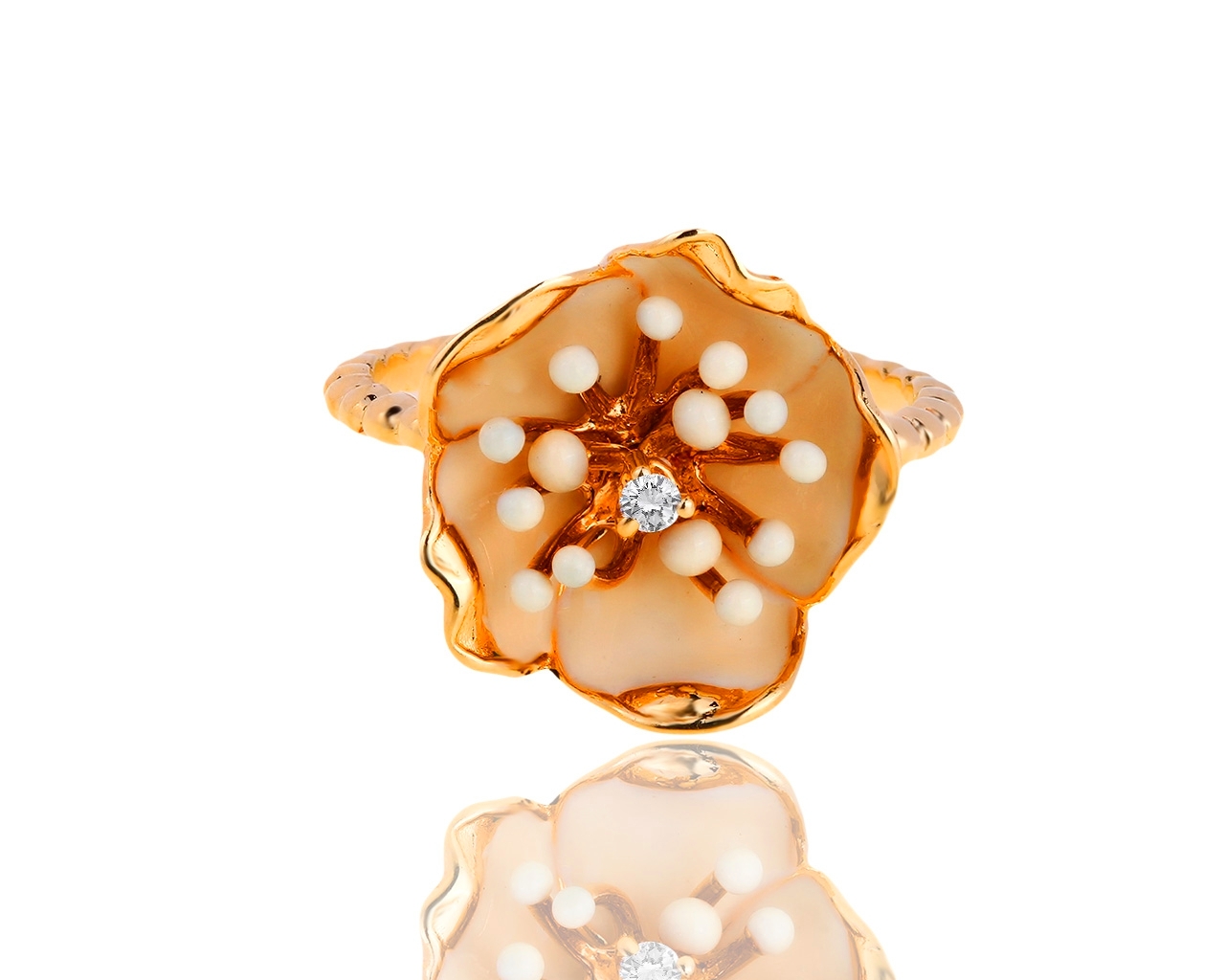 Золотое кольцо с эмалями и бриллиантом 0.03ct Roberto Bravo