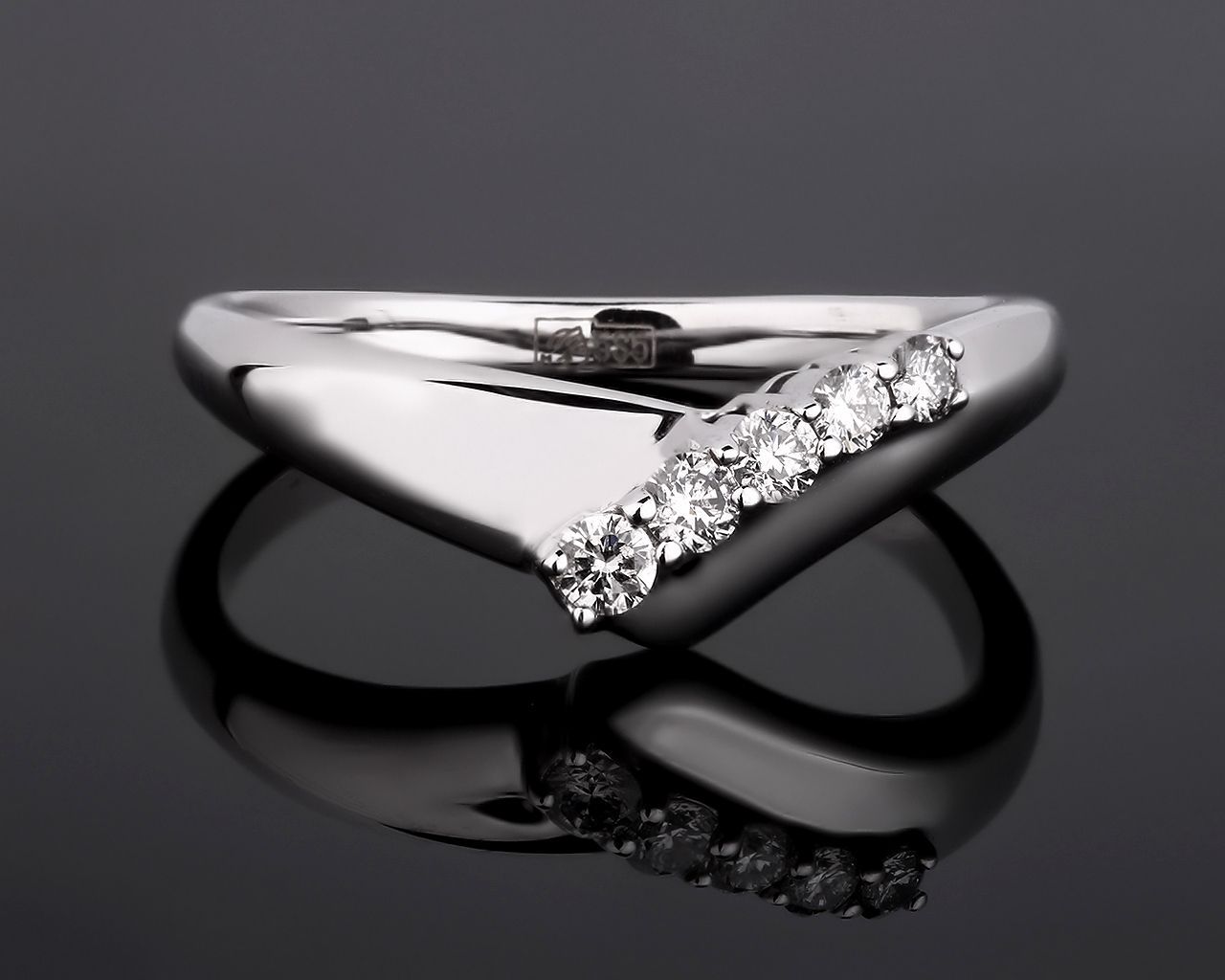 Золотое кольцо с бриллиантовой дорожкой 0.17ct 180118/3 Золотое кольцо с бриллиантовой дорожкой 0.17ct 180118/3