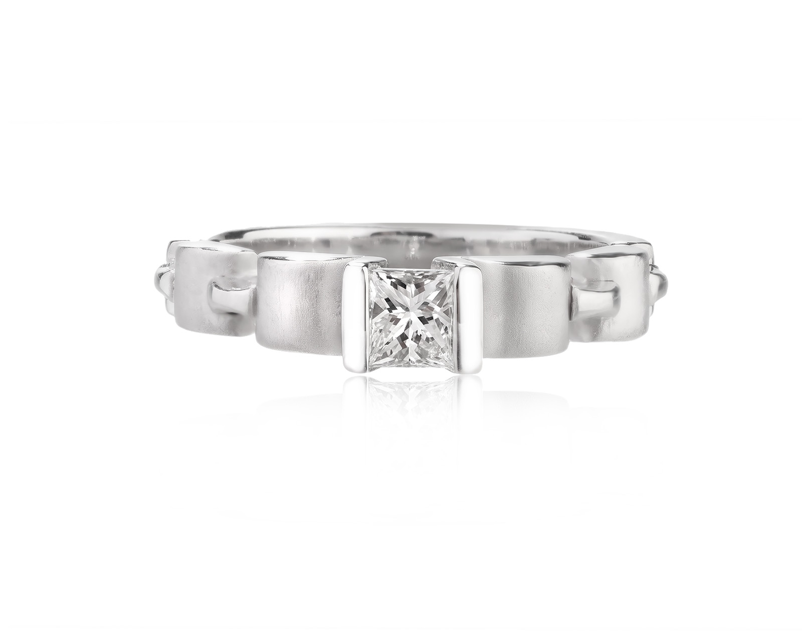 Золотое кольцо с бриллиантом 0.33ct