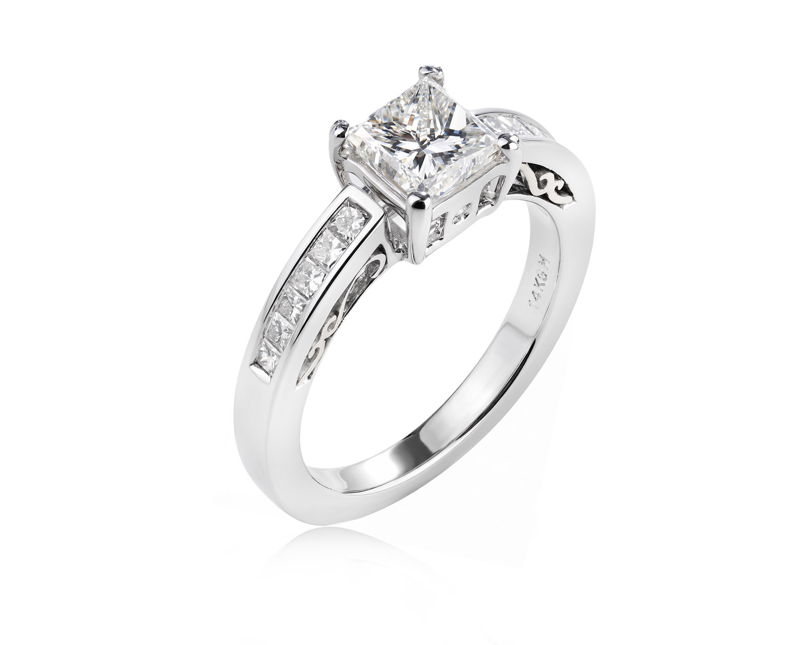 Золотое кольцо с бриллиантами 1.49ct 040426/3