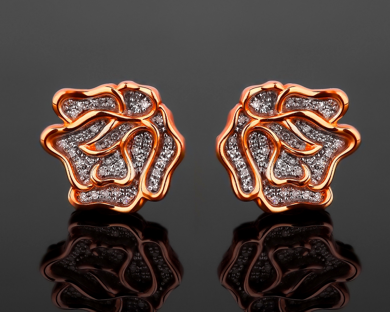 Золотые серьги гвоздики с бриллиантами 0.26ct 180118/8