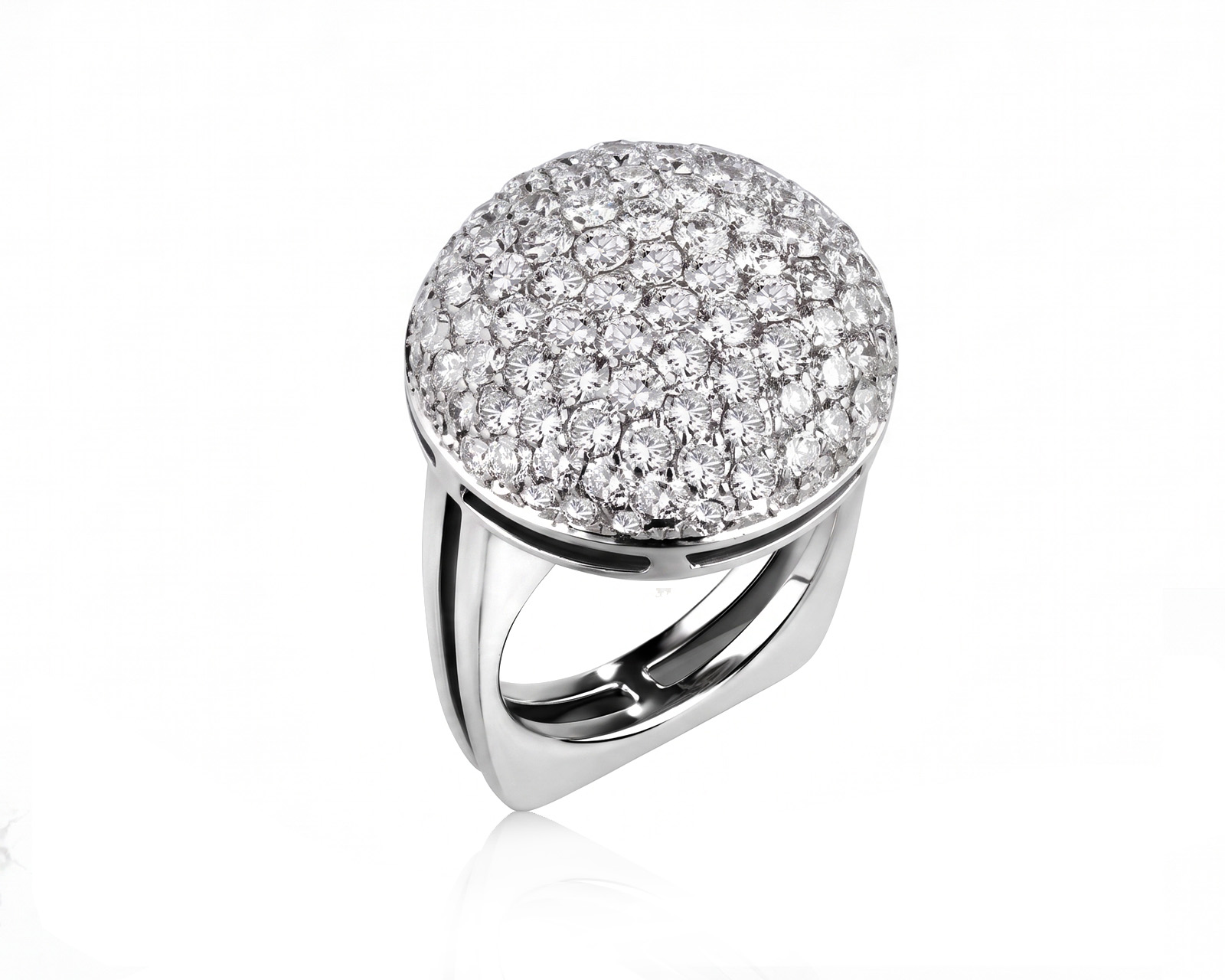Золотое кольцо с бриллиантами 3.30ct