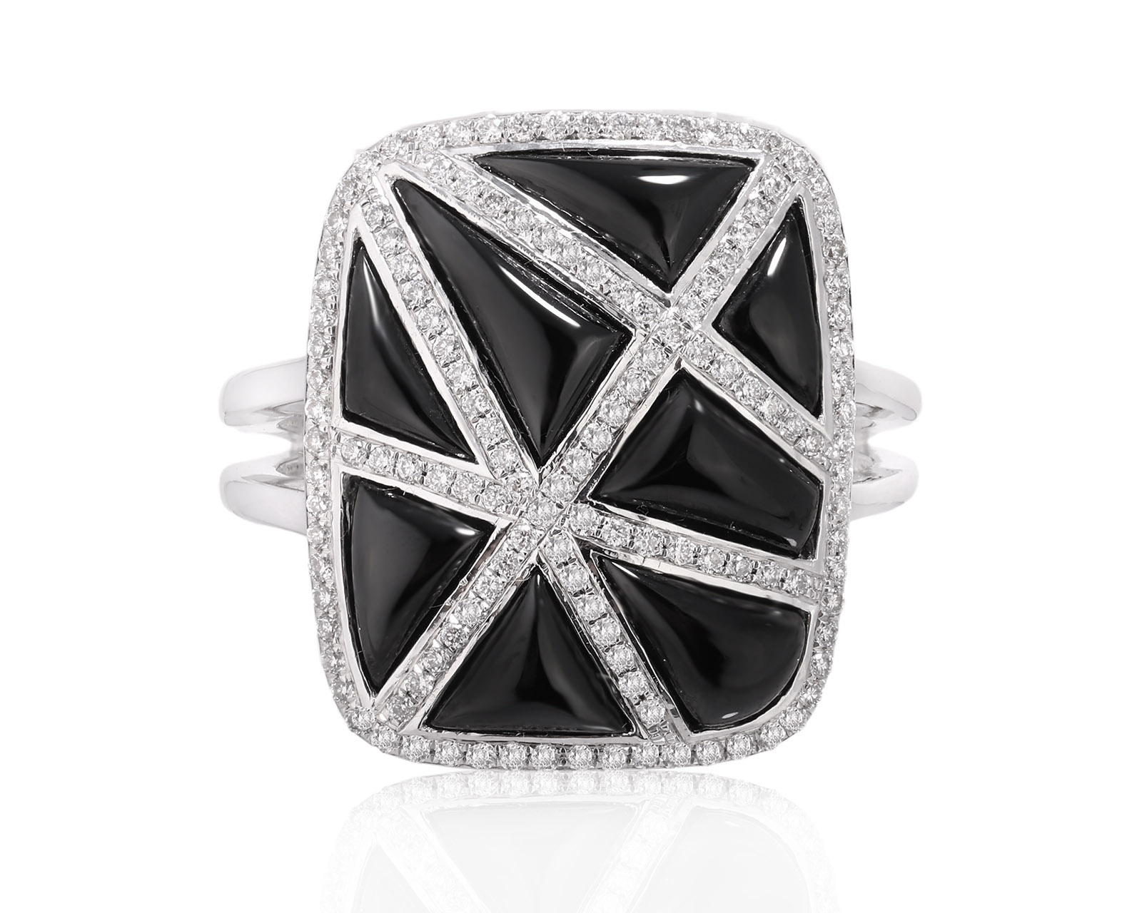 Золотое кольцо с ониксом 4.26ct и бриллиантами 0.39ct