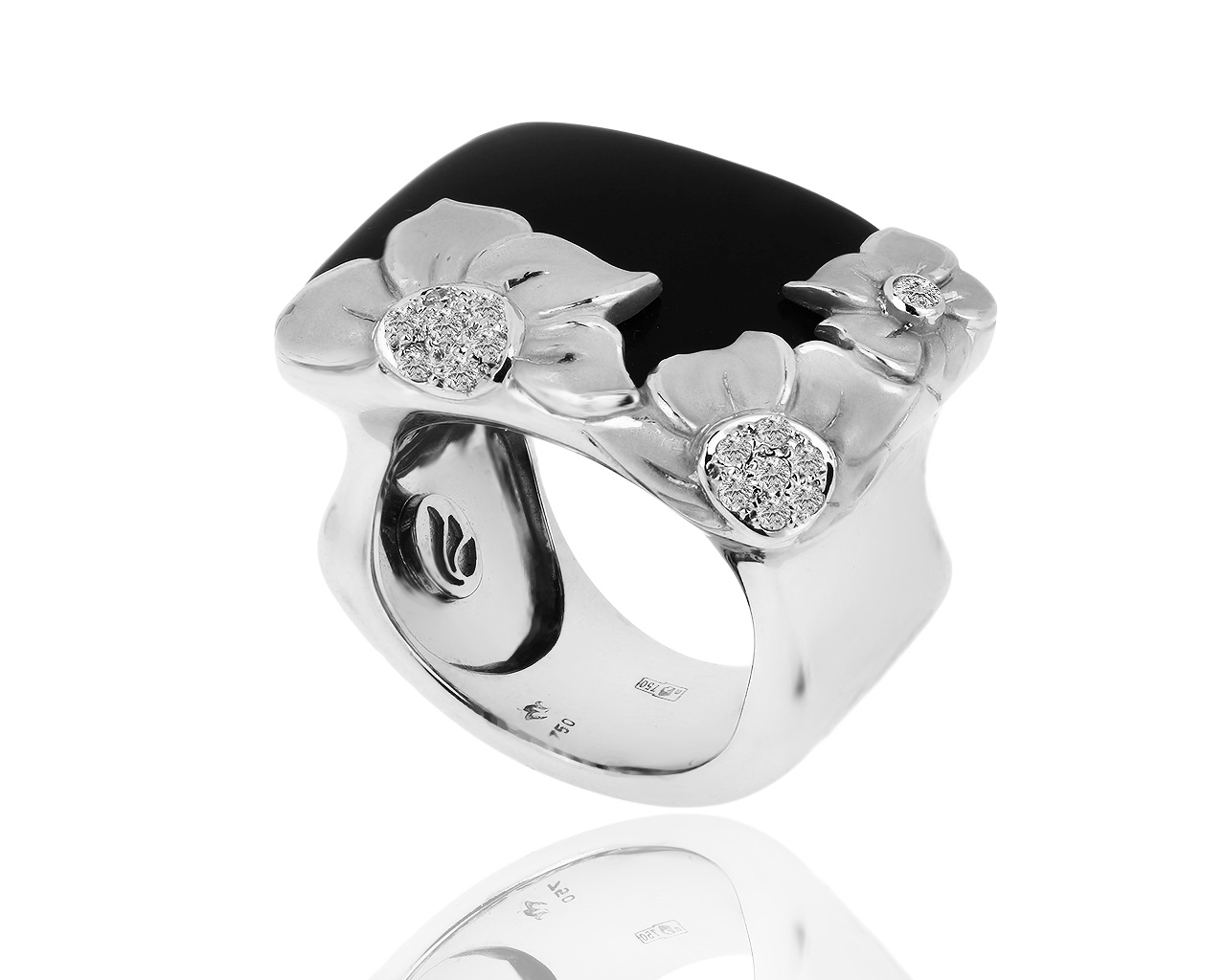 Прекрасное золотое кольцо с ониксом и бриллиантами Magerit 050319/3