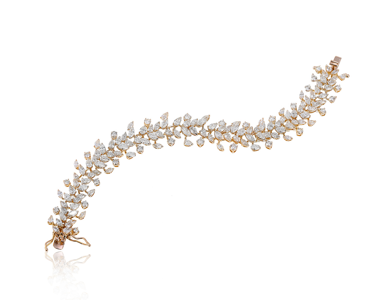 Безупречный золотой браслет с бриллиантами 17.79ct