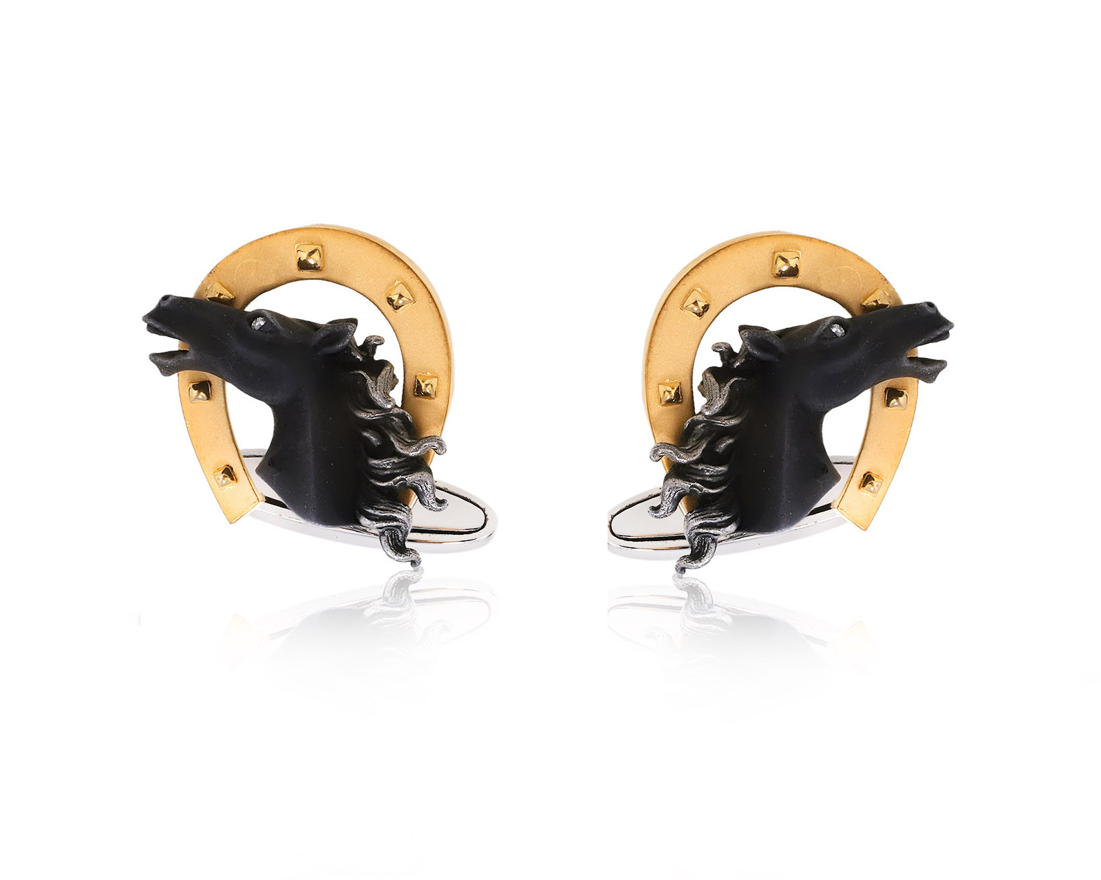 Оригинальные золотые запонки Carrera y Carrera Horse Head 230125/1 Оригинальные золотые запонки Carrera y Carrera Horse Head 230125/1