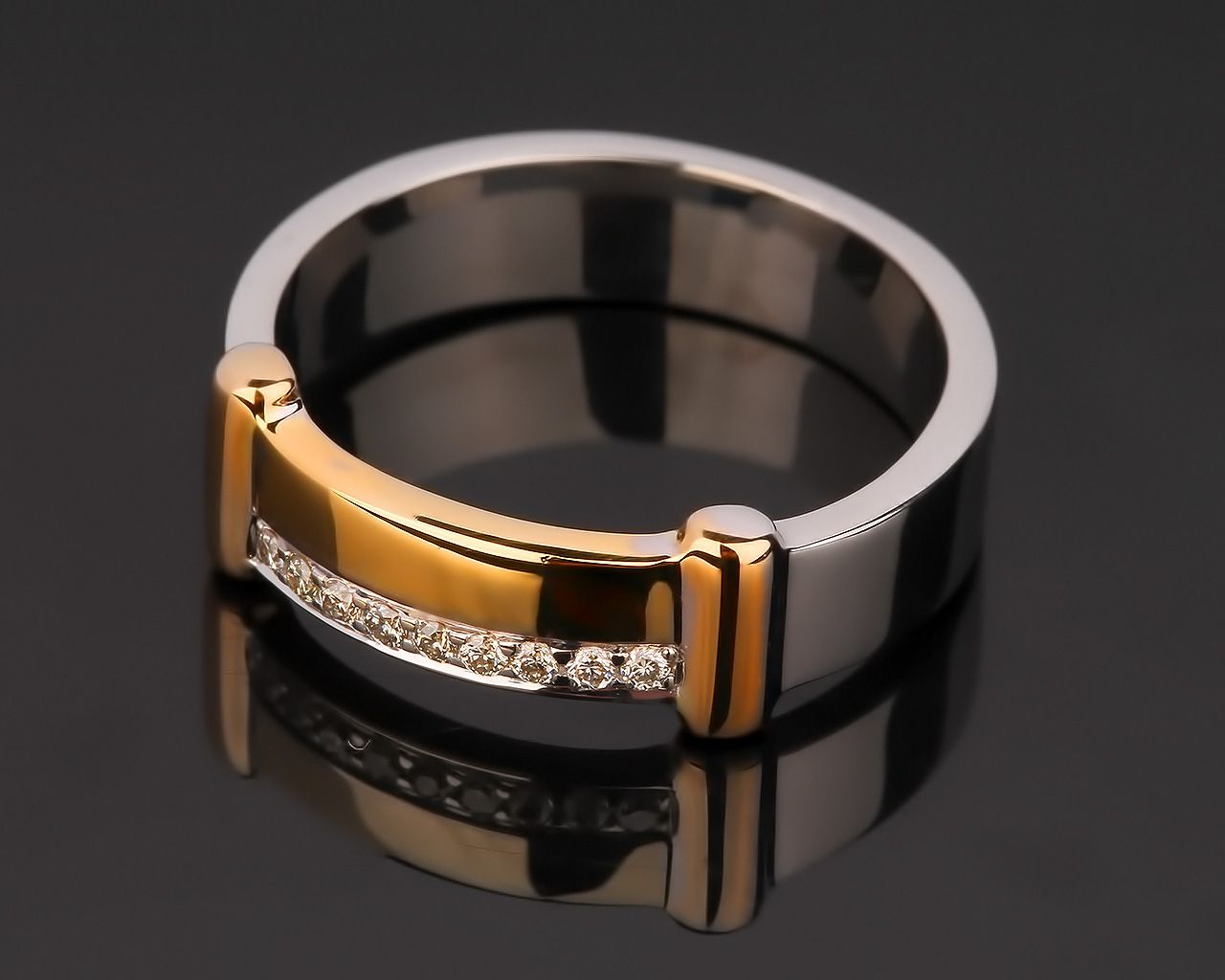 Стильное золотое кольцо-дорожка с бриллиантами 0.10ct