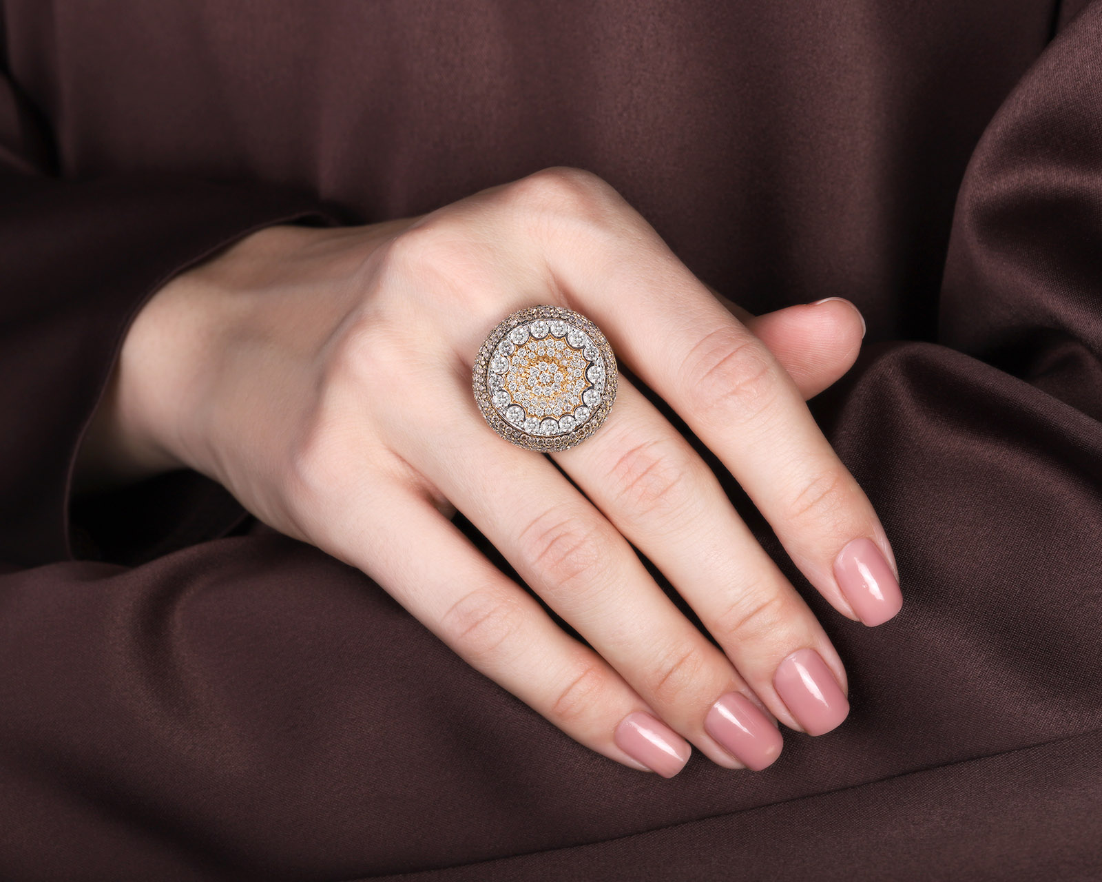 Оригинальное золотое кольцо с бриллиантами 3.11ct Luca Carati