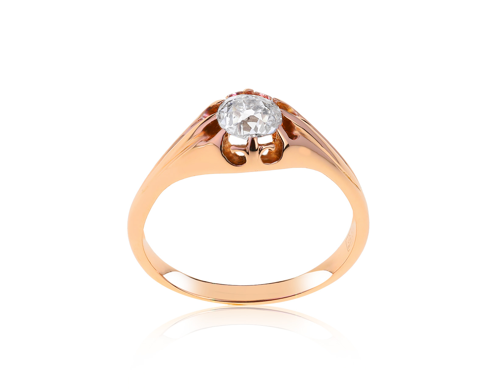 Изящное золотое кольцо с бриллиантом 0.68ct