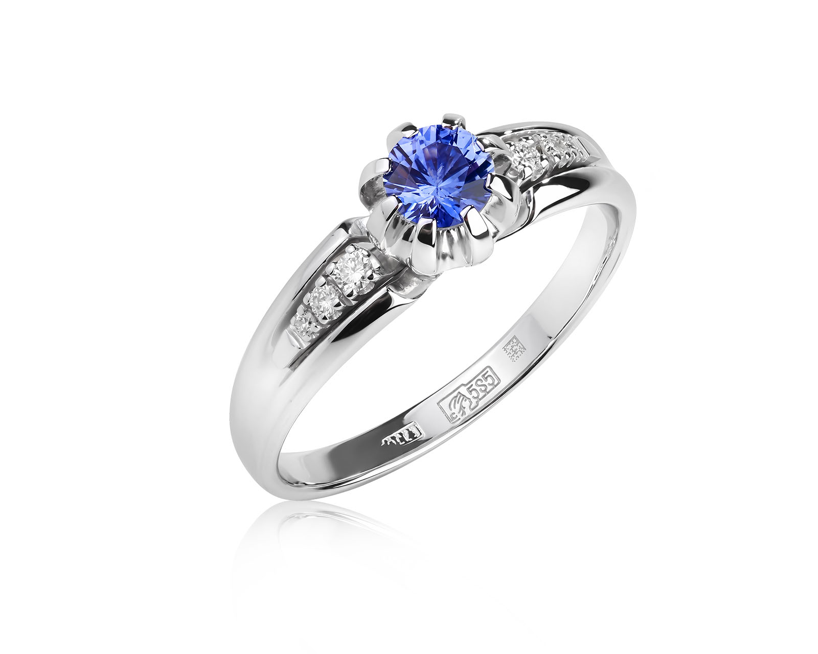 Золотое кольцо с сапфиром 0.56ct и бриллиантами 0.07ct 090626/15