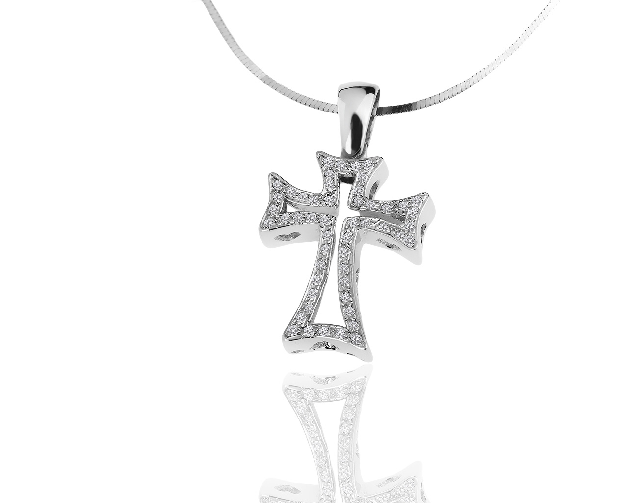 Золотой крест с бриллиантами 0.15ct