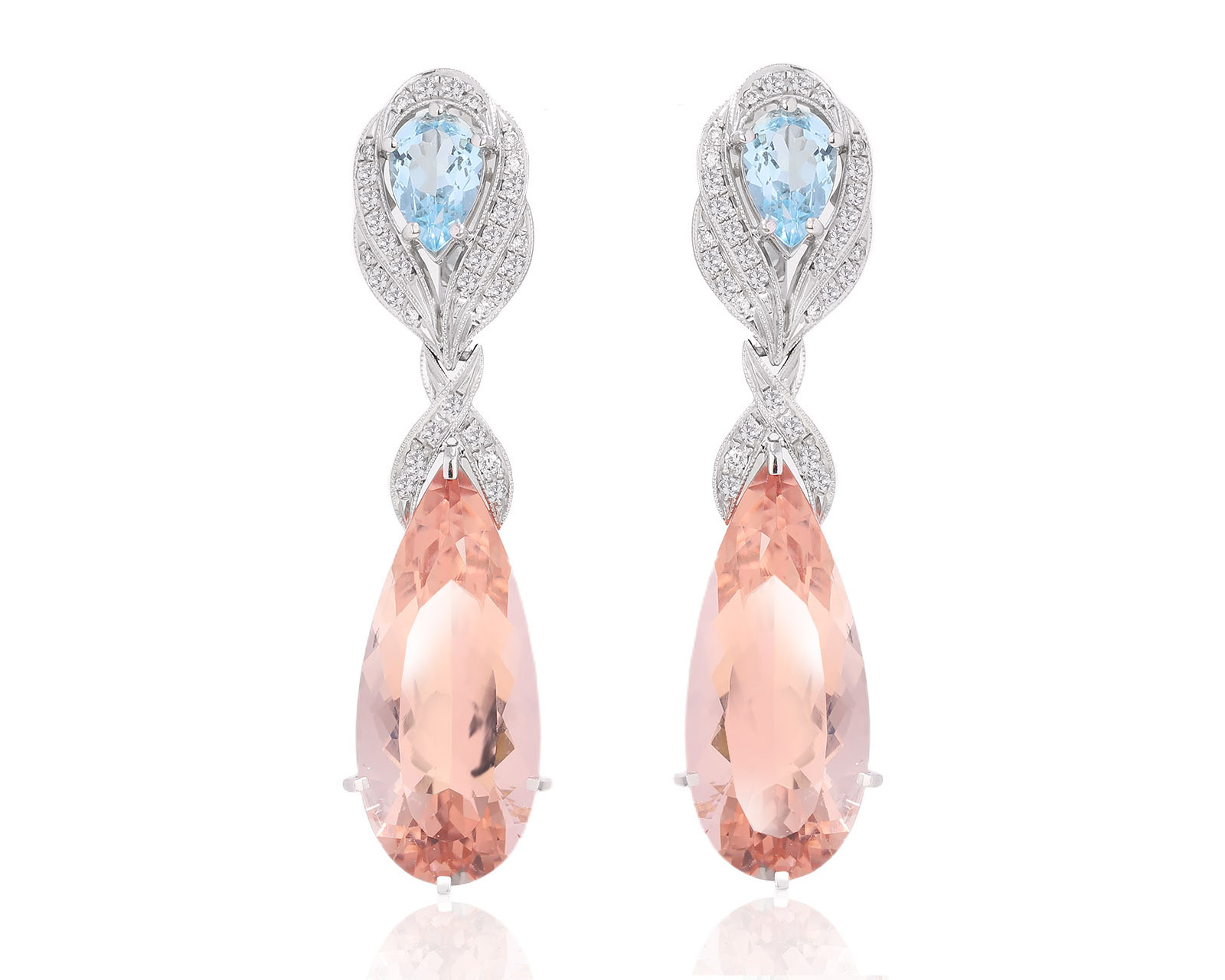 Золотые серьги с морганитами 28.00ct и топазами 2.74ct