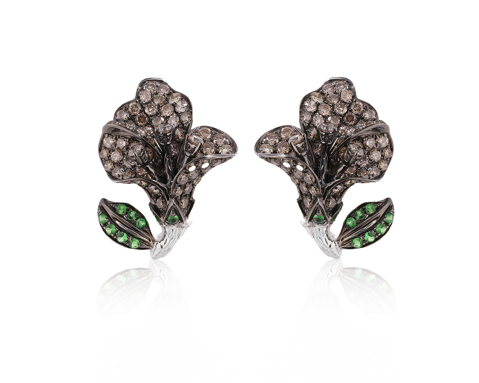 Золотые серьги с тсаворитами 0.28ct и бриллиантами 2.41ct 261025/4