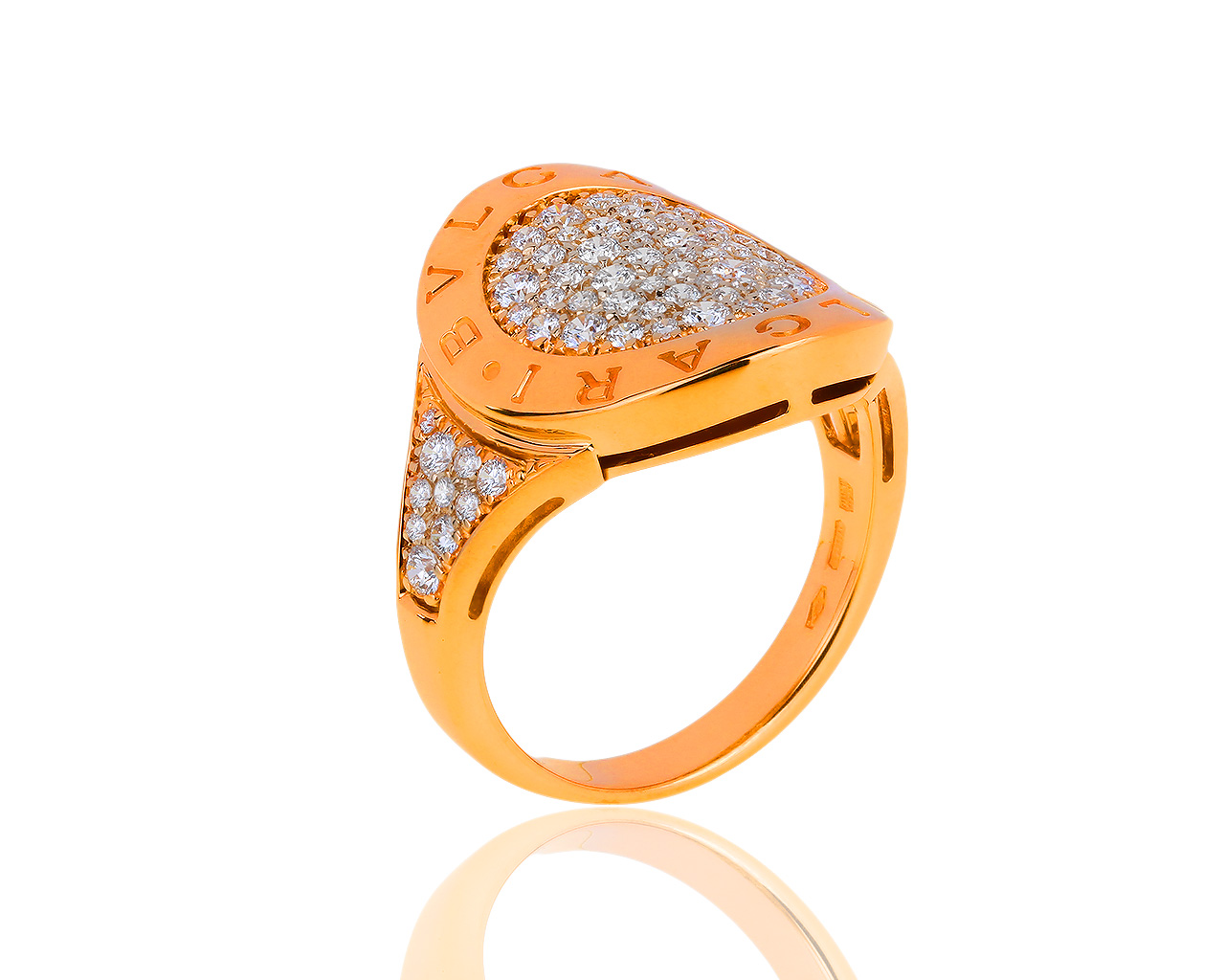Оригинальное золотое кольцо с бриллиантами 0.95ct Bvlgari Bvlgari