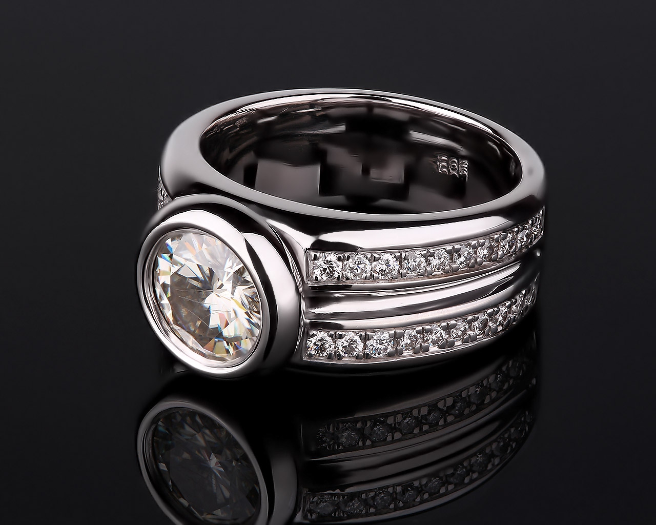 Бриллиантовое золотое кольцо с муассанитом 1.80ct