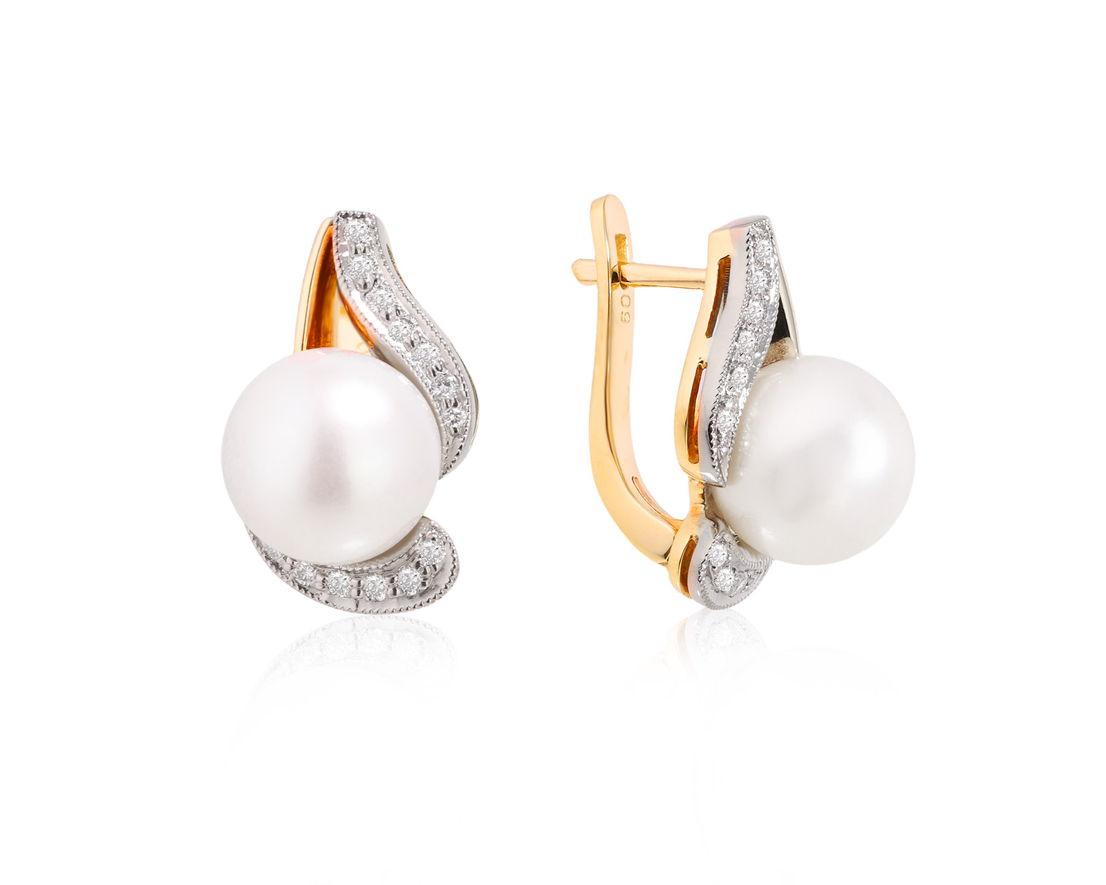 Золотые серьги с жемчугом 10.50 мм и бриллиантами 0.26ct