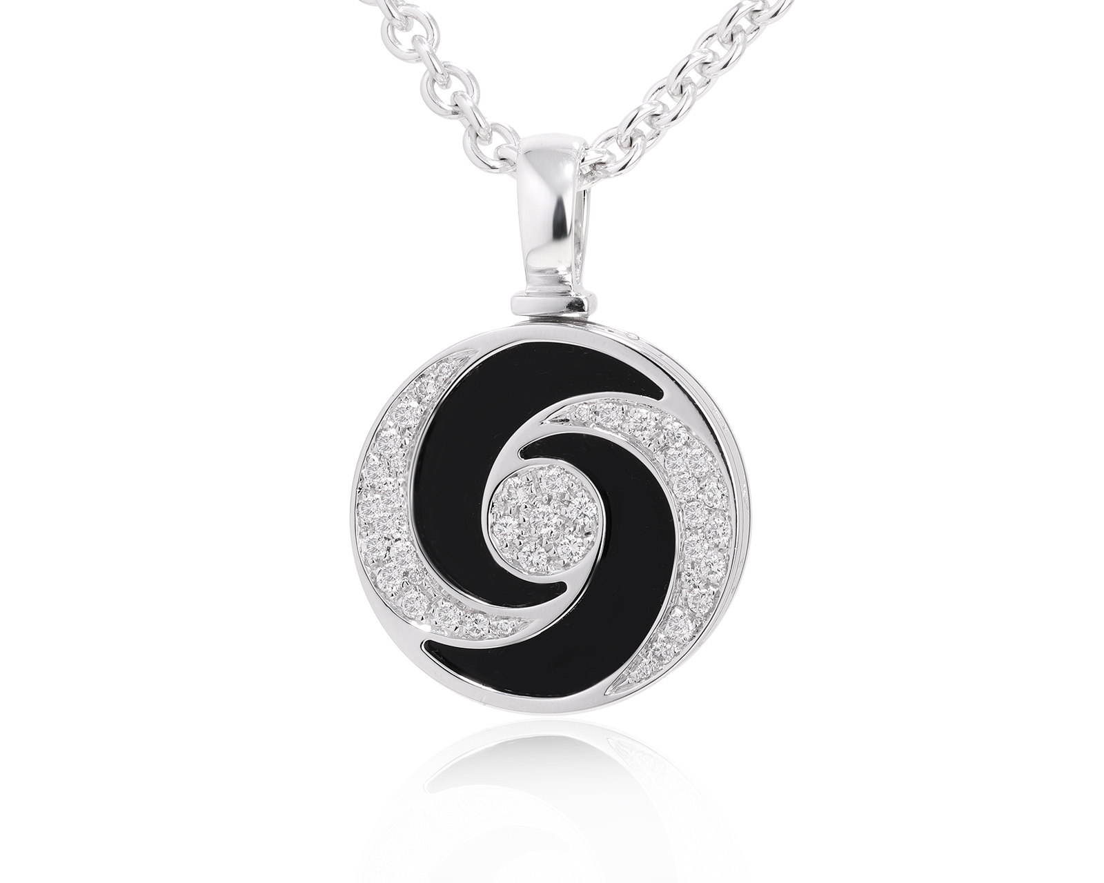 Оригинальный золотой кулон с ониксом 10.00ct Bvlgari Optical Illusion 100225/2 Оригинальный золотой кулон с ониксом 10.00ct Bvlgari Optical Illusion 100225/2