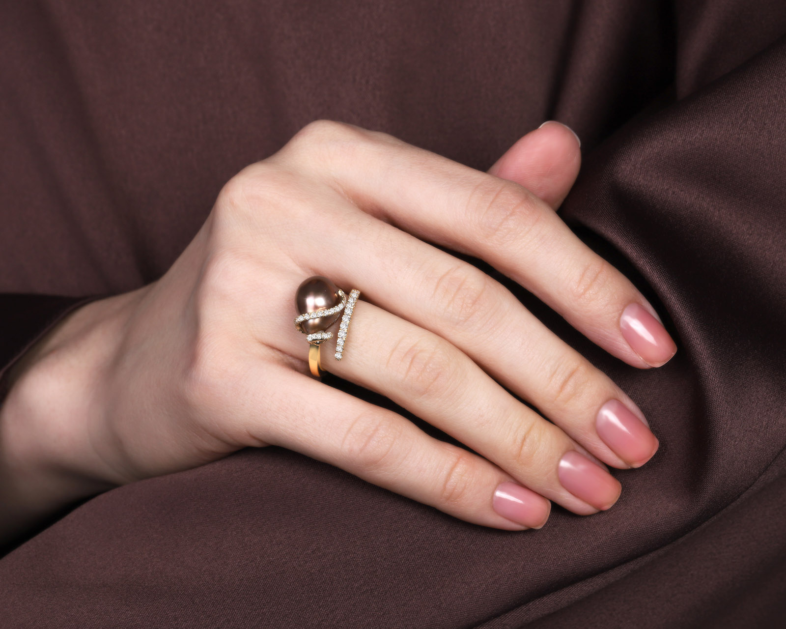 Оригинальное золотое кольцо с бриллиантами 0.25ct Yvel