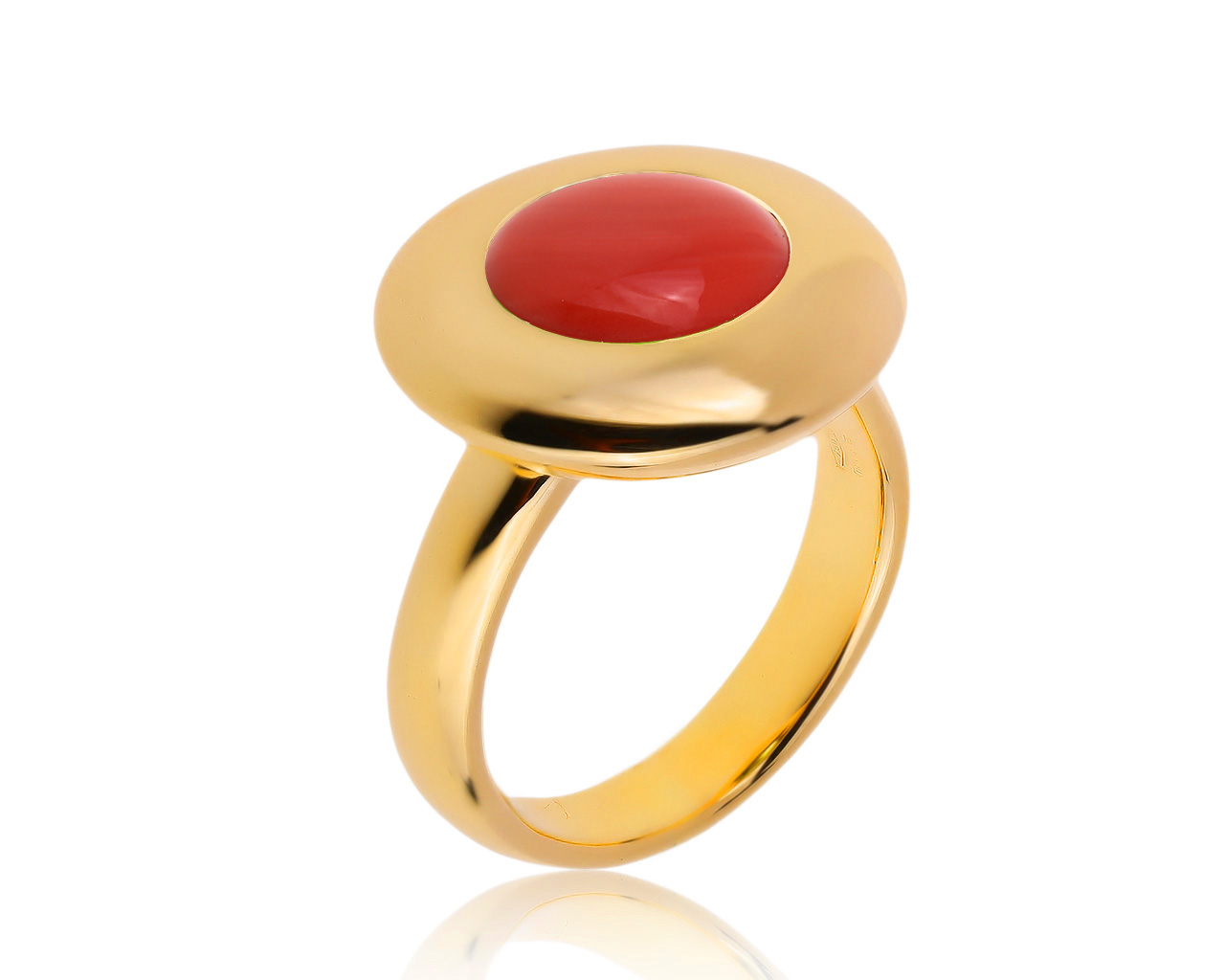 Оригинальное золотое кольцо с кораллом 1.45ct Tamara Comolli