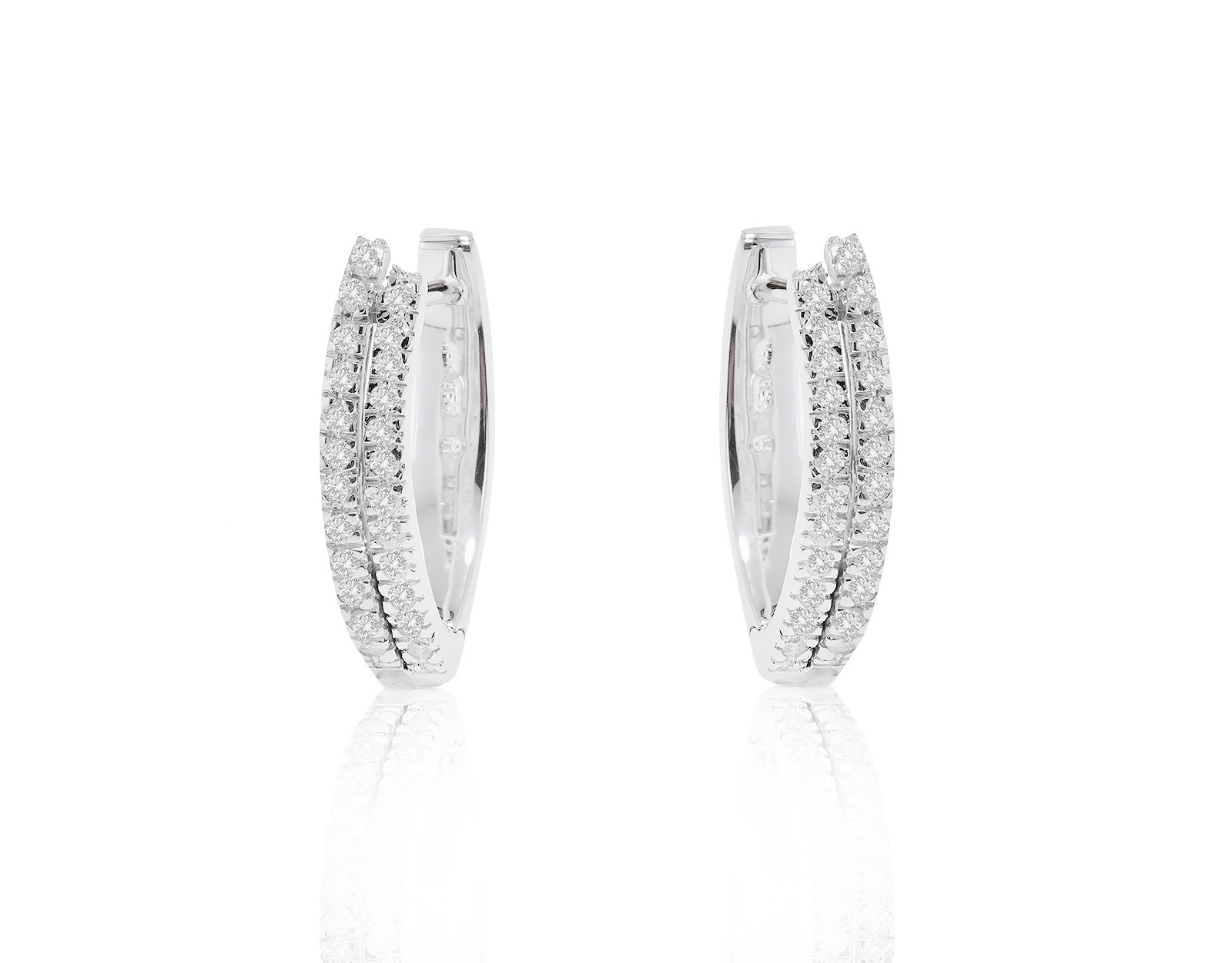 Изысканные золотые серьги с бриллиантами 0.65ct