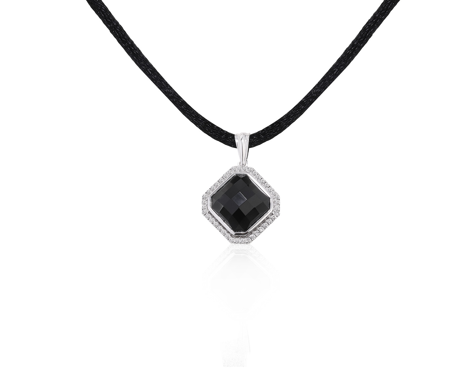 Нарядный золотой кулон с ониксом 6.10ct 101121/1