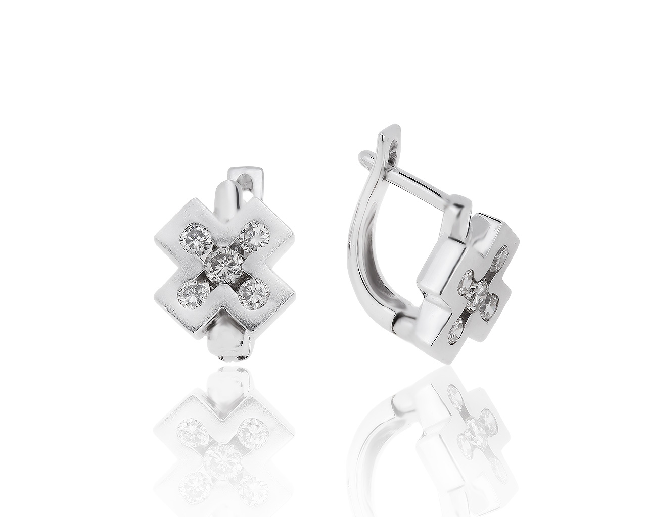 Стильные золотые серьги с бриллиантами 0.56ct