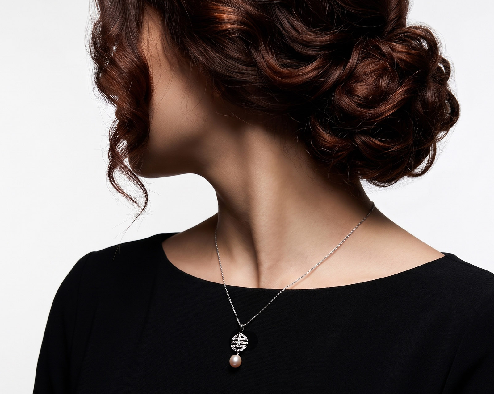 Оригинальный золотой кулон с бриллиантами 0.13ct MiMi