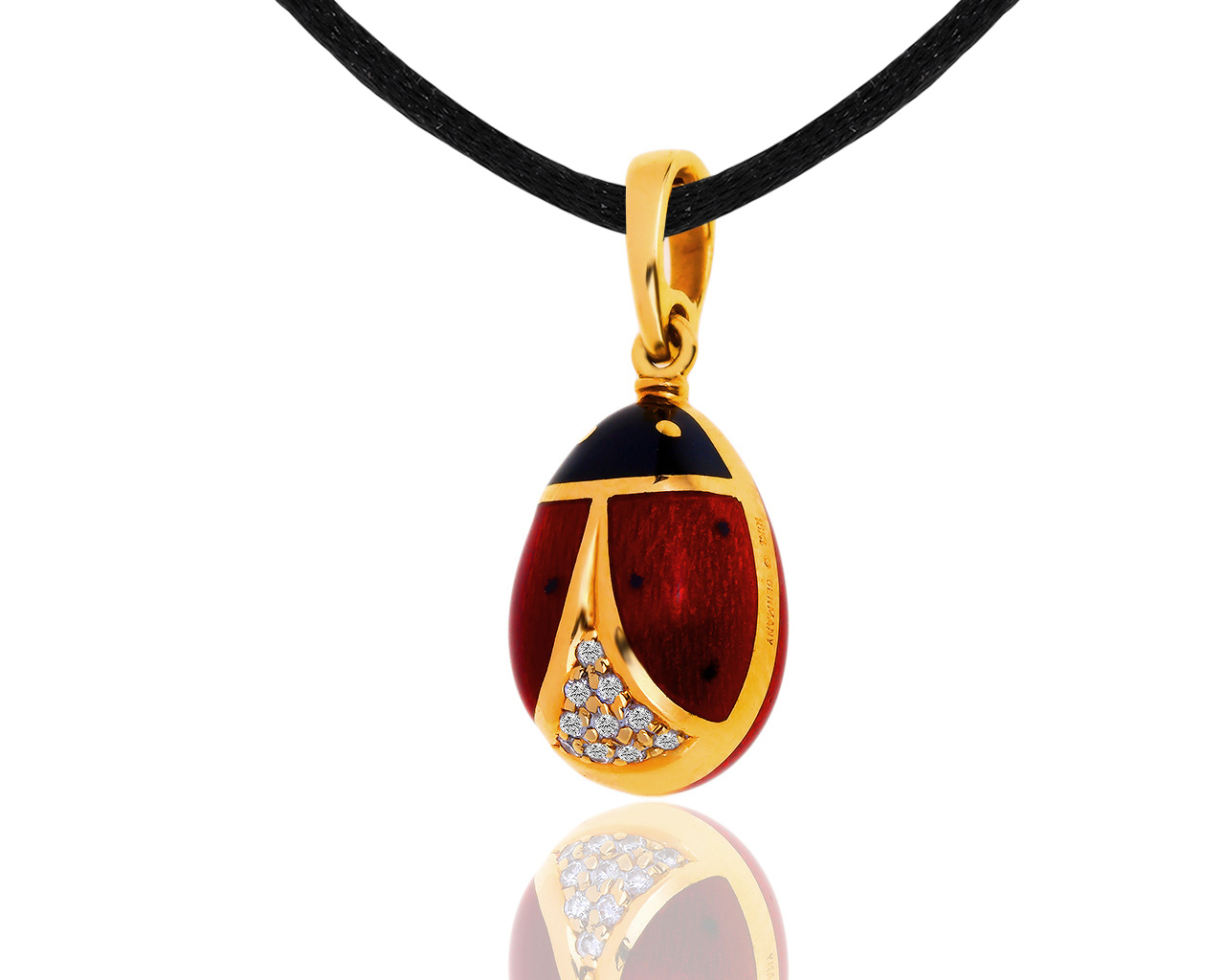 Золотой кулон-шарм с эмалями и бриллиантами Faberge Egg 250219/5 Золотой кулон-шарм с эмалями и бриллиантами Faberge Egg 250219/5