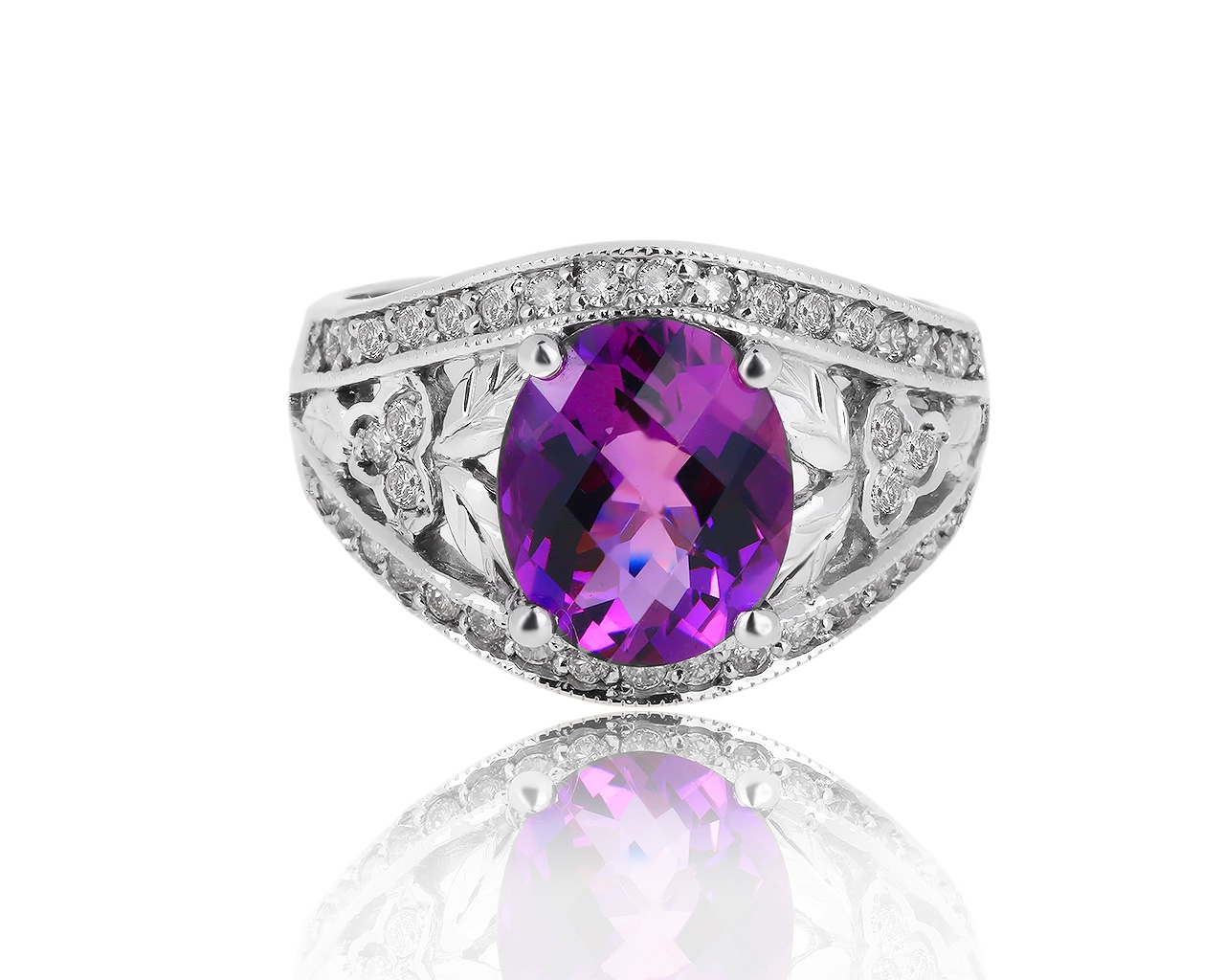 Изысканное золотое кольцо с аметистом и бриллиантами 0.50ct 250619/1