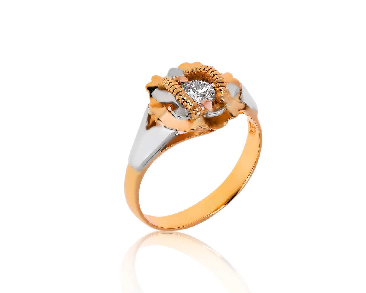 Модное золотое кольцо с бриллиантом 0.38ct