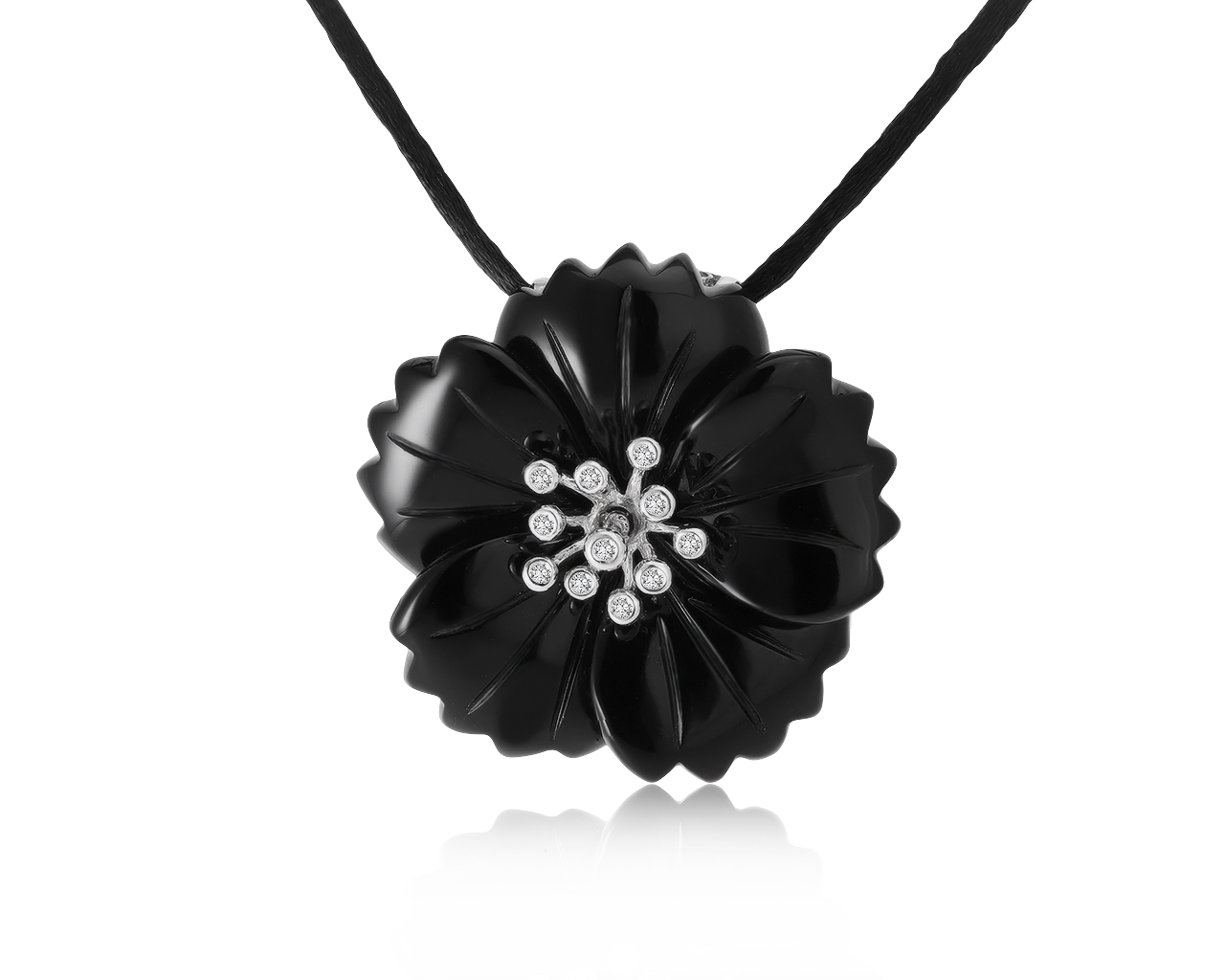 Престижный золотой кулон с бриллиантами 0.15ct 251120/9 Престижный золотой кулон с бриллиантами 0.15ct 251120/9