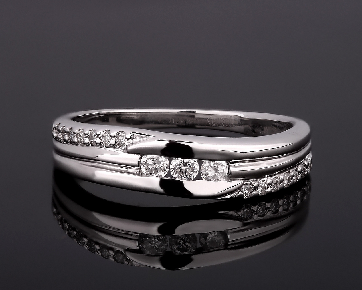 Золотое кольцо-дорожка с бриллиантами 0.16ct 100616/27 Золотое кольцо-дорожка с бриллиантами 0.16ct 100616/27