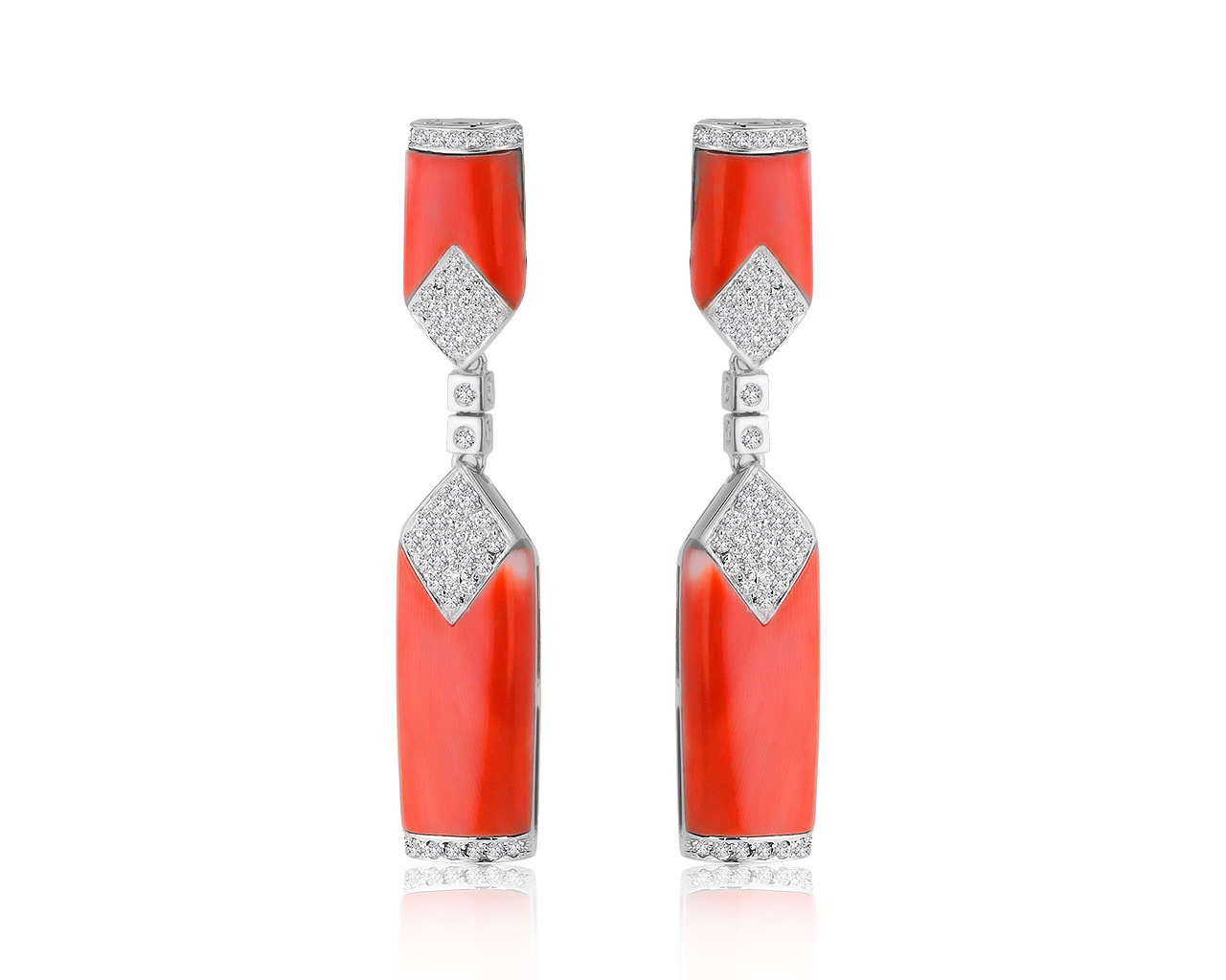 Великолепные золотые серьги с кораллами 20.21ct 230620/КМ14 Великолепные золотые серьги с кораллами 20.21ct 230620/КМ14