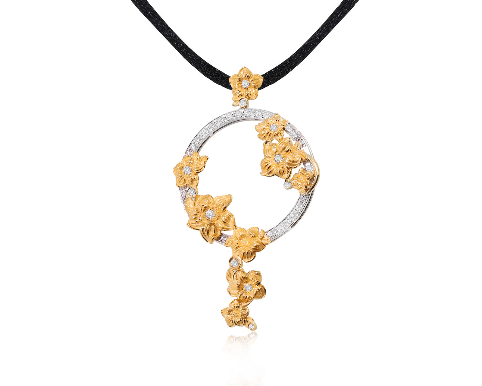 Оригинальный золотой кулон Carrera y Carrera Imperatriz