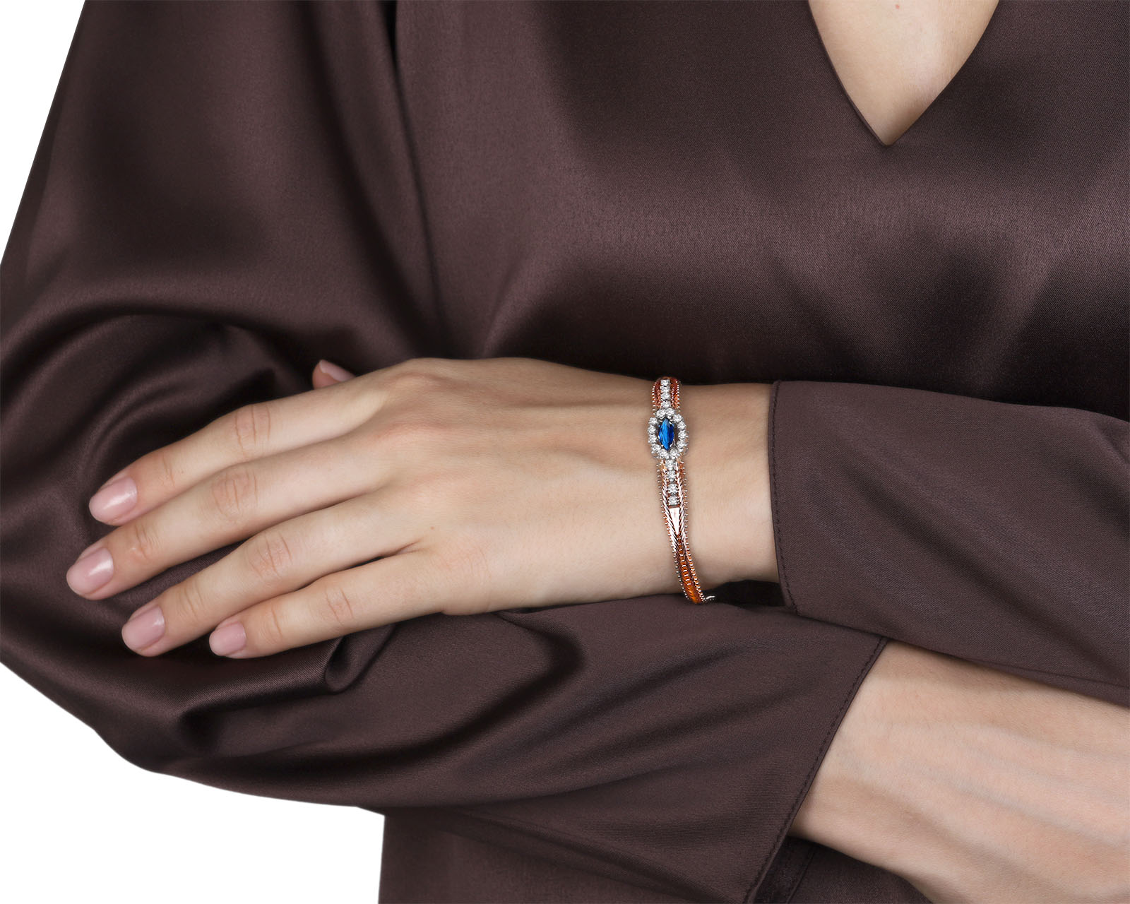 Золотой браслет с сапфиром 0.58ct и бриллиантами 0.68ct