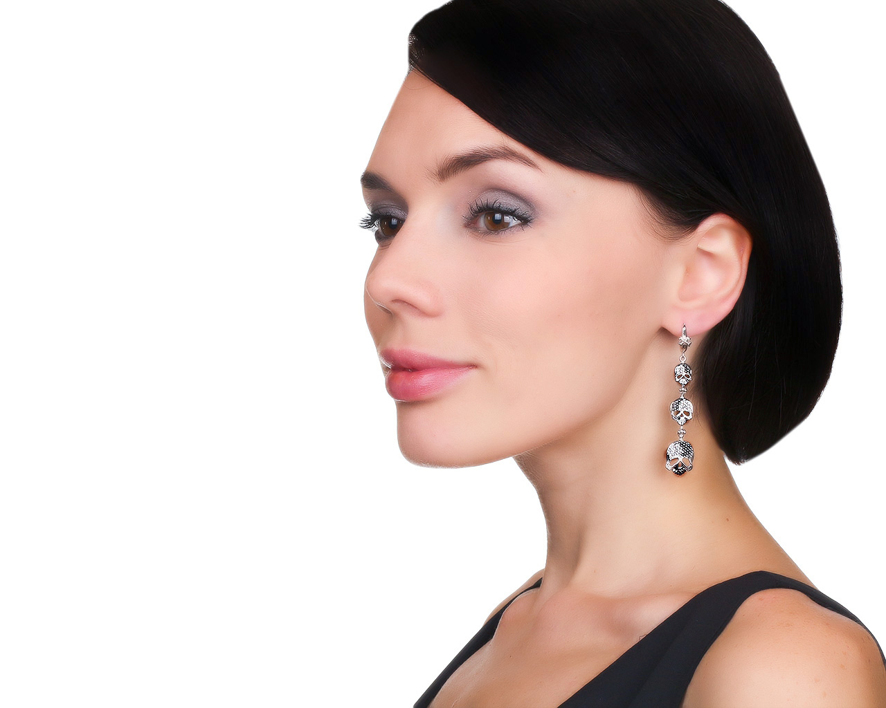 Неординарные золотые серьги с бриллиантами 1.10ct