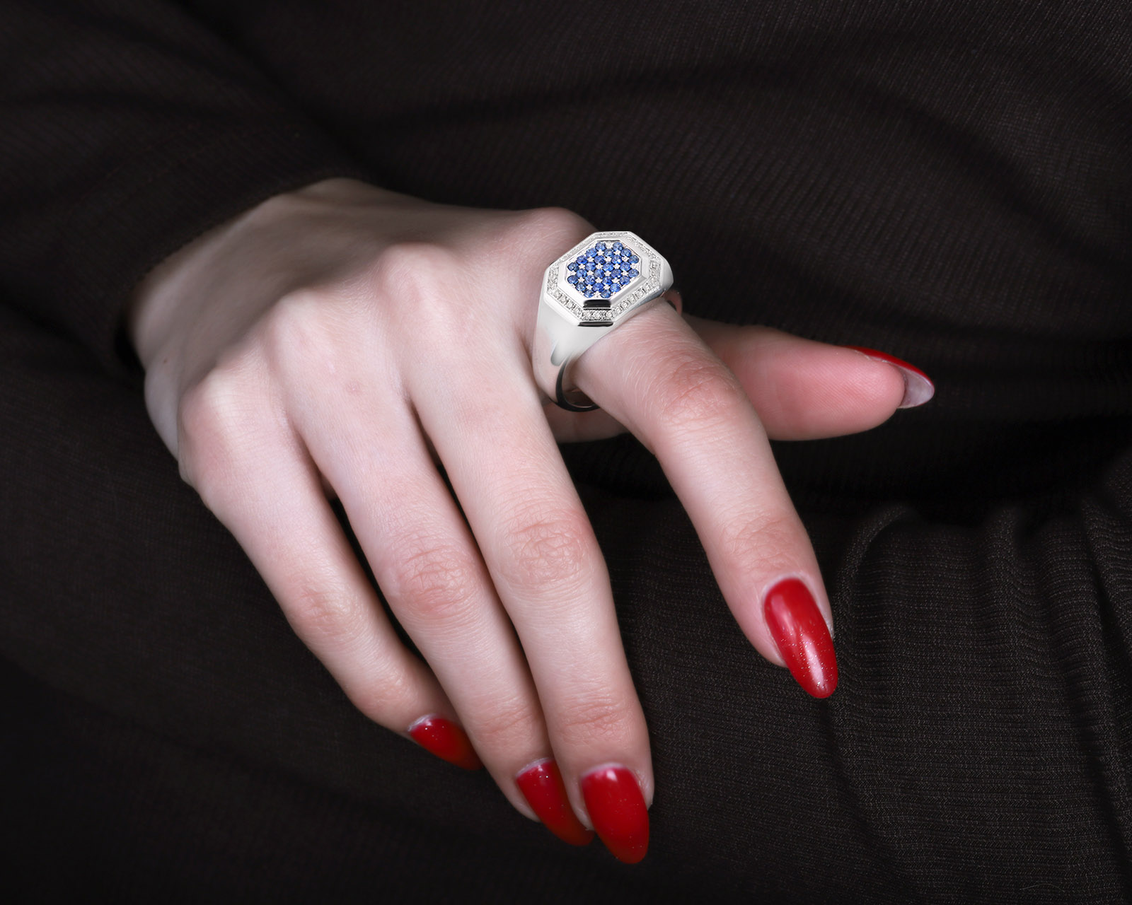 Золотое кольцо с сапфирами 0.52ct и бриллиантами 0.24ct