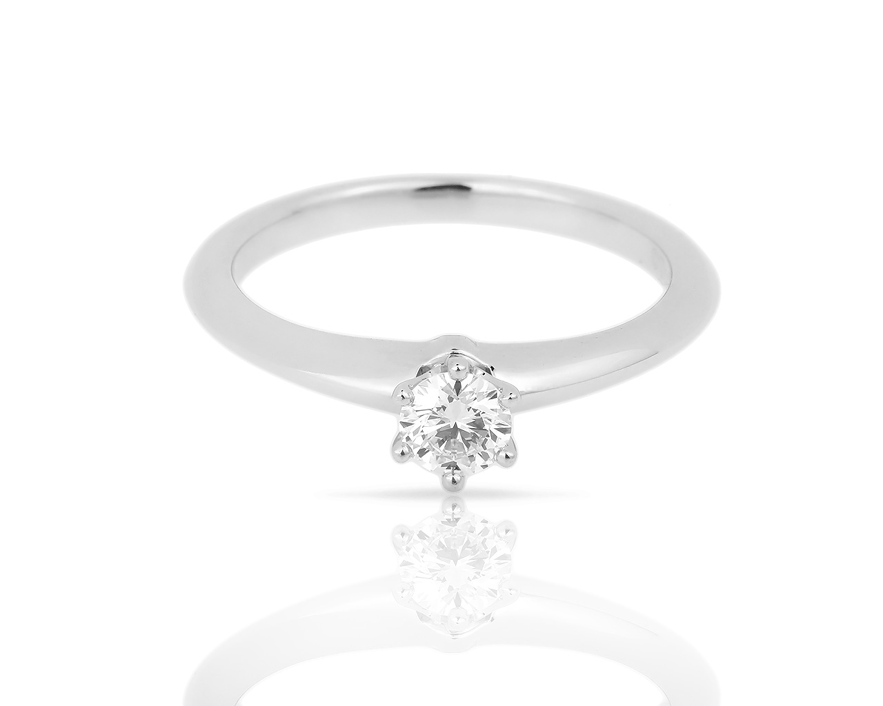 Платиновое кольцо с бриллиантом 0.25ct Tiffany&Co